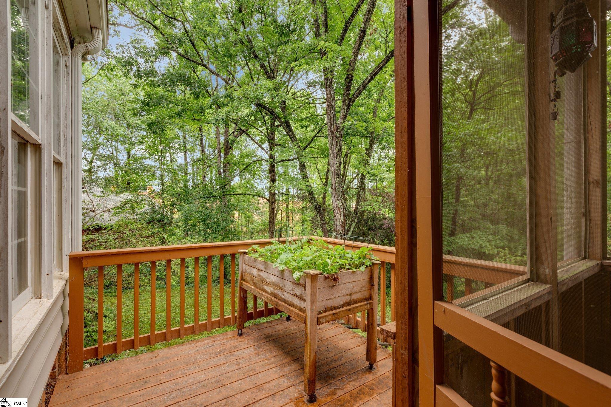 304 Oak Brook Way Taylors, SC 29687-6619