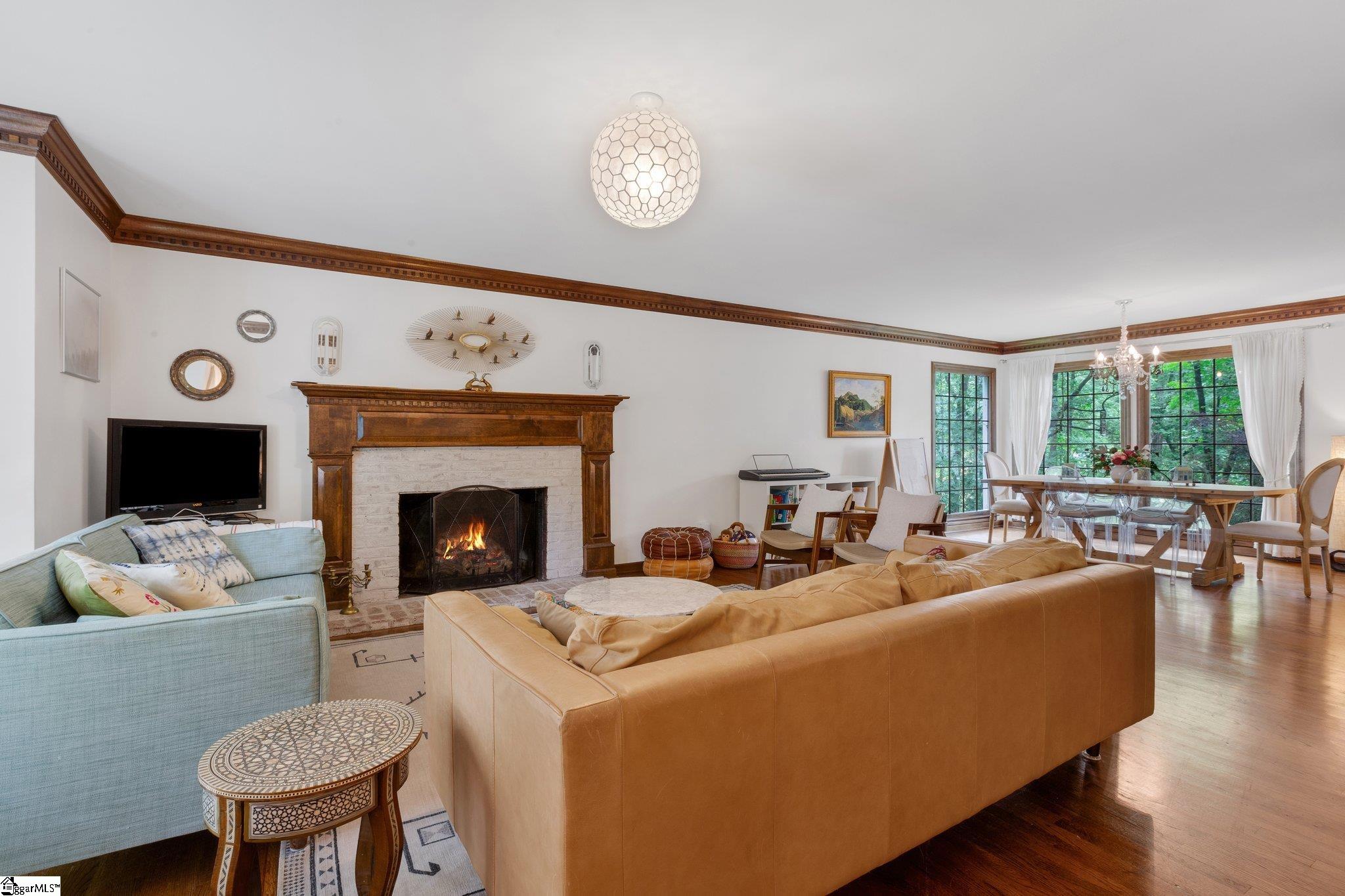 304 Oak Brook Way Taylors, SC 29687-6619