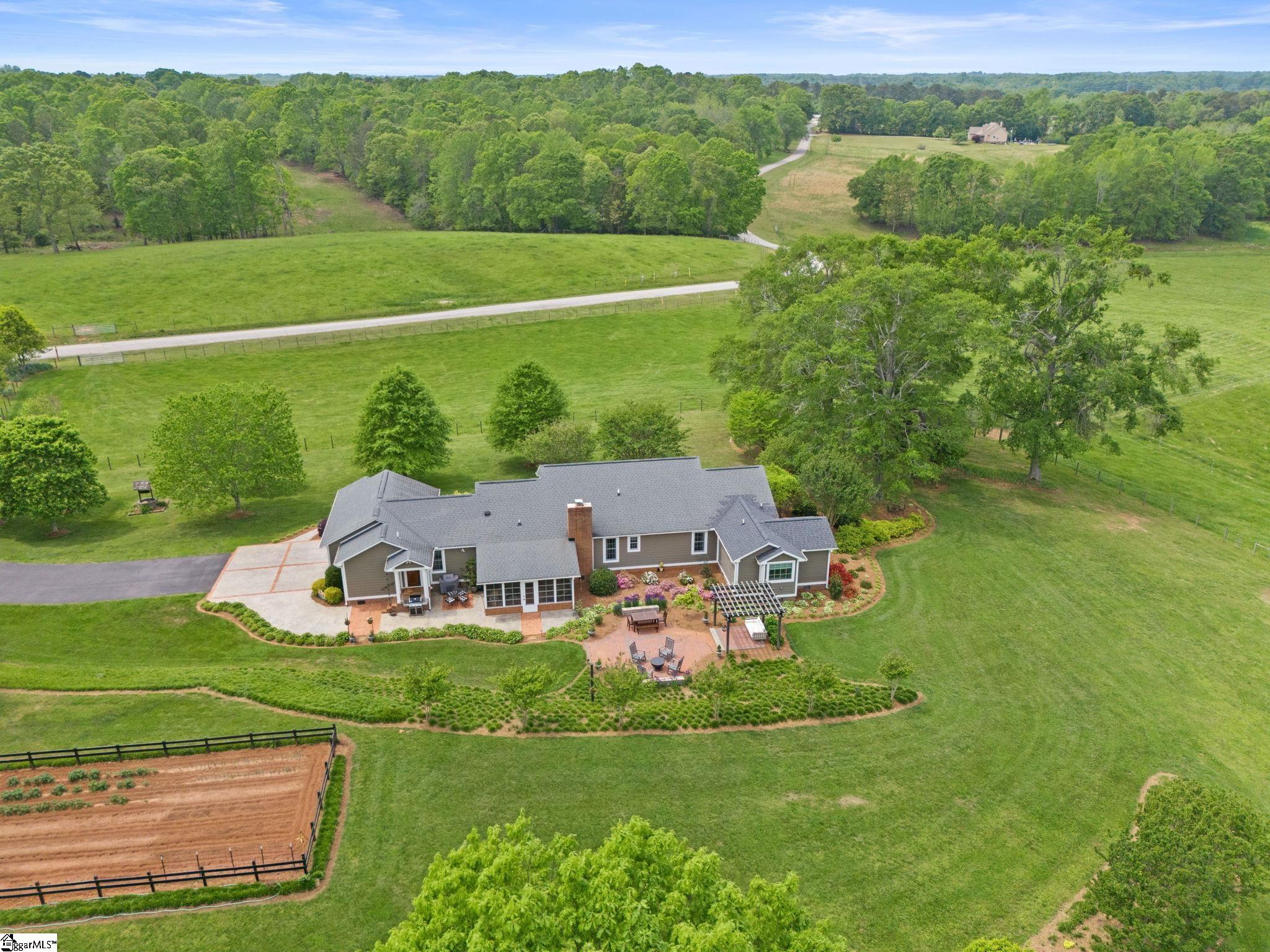 133 Holly Drive Pelzer, SC 29669