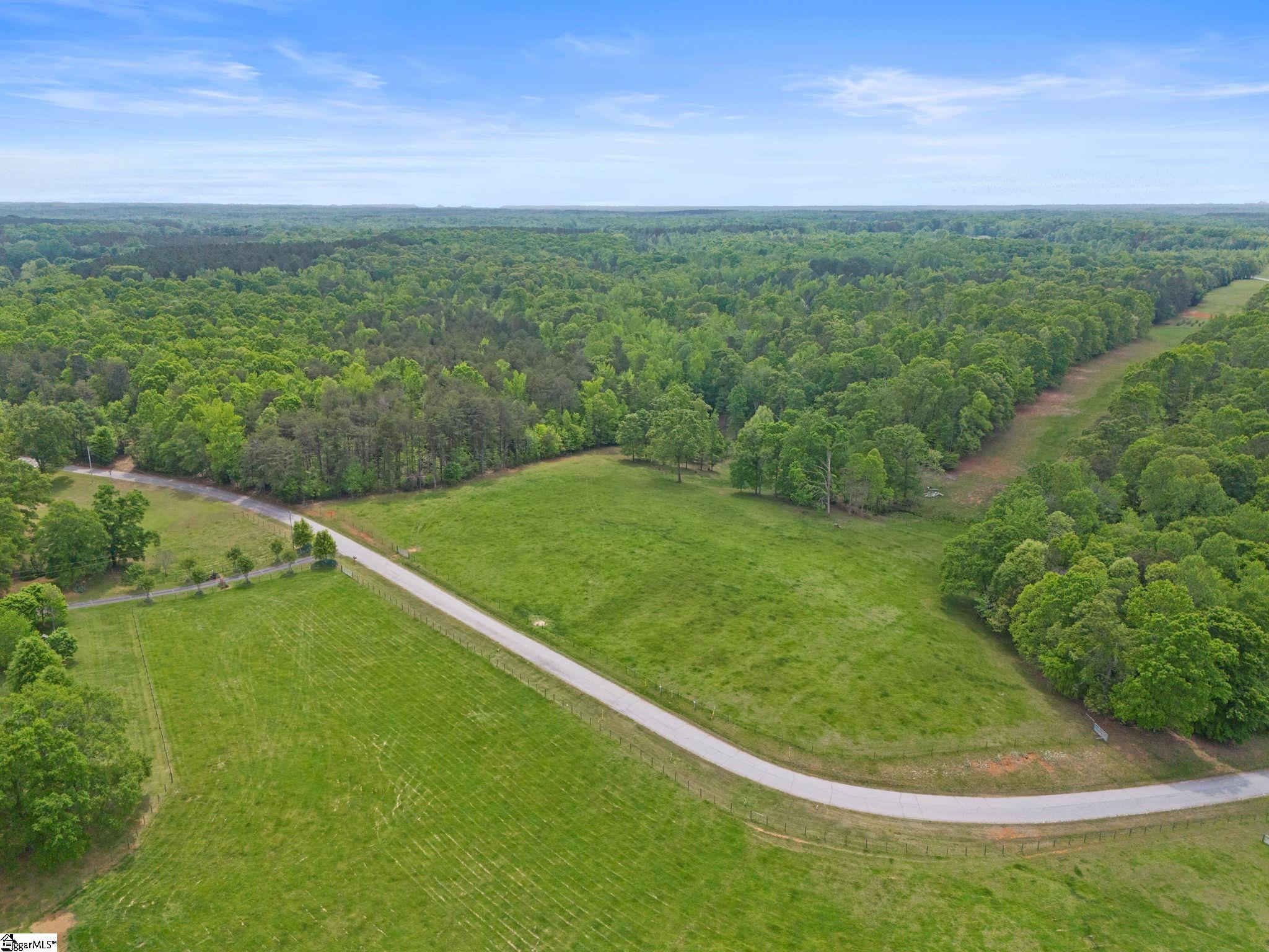 133 Holly Drive Pelzer, SC 29669
