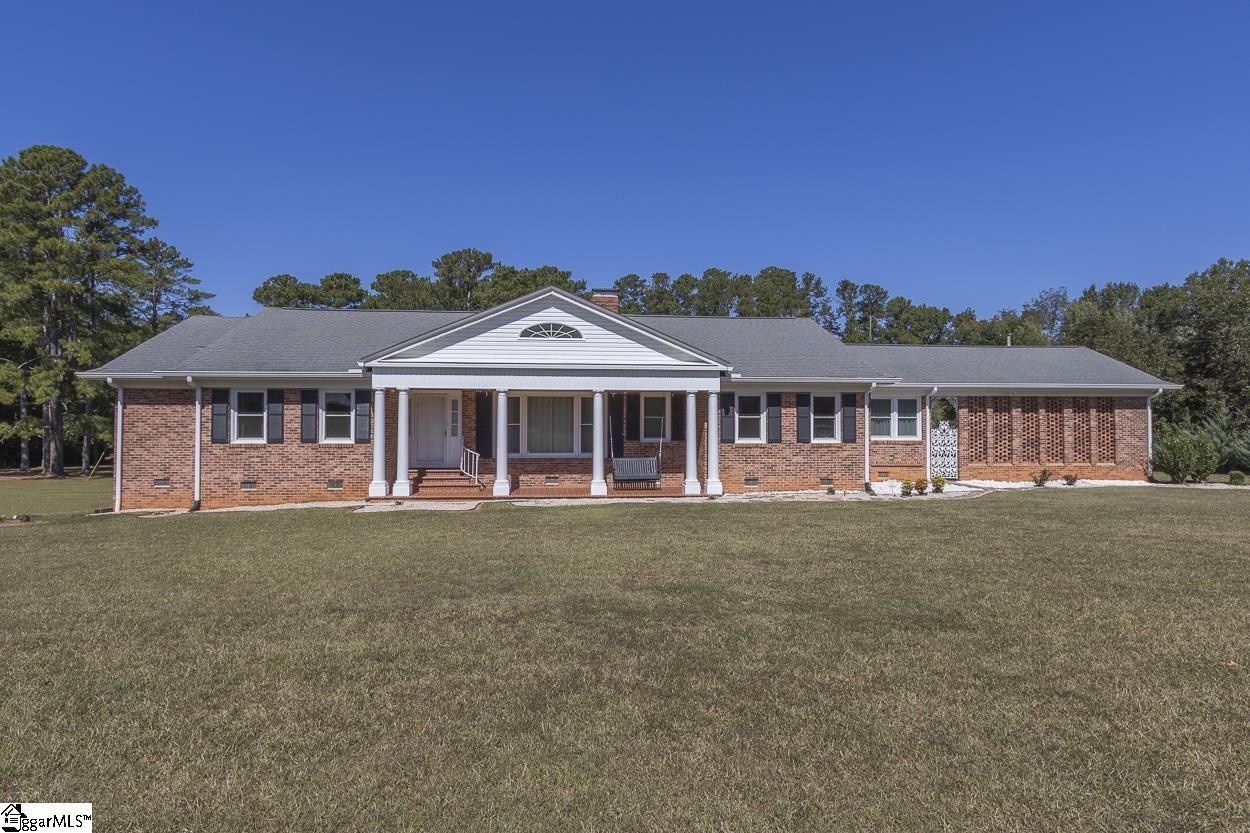 2486 W Highway Abbeville, SC 29620