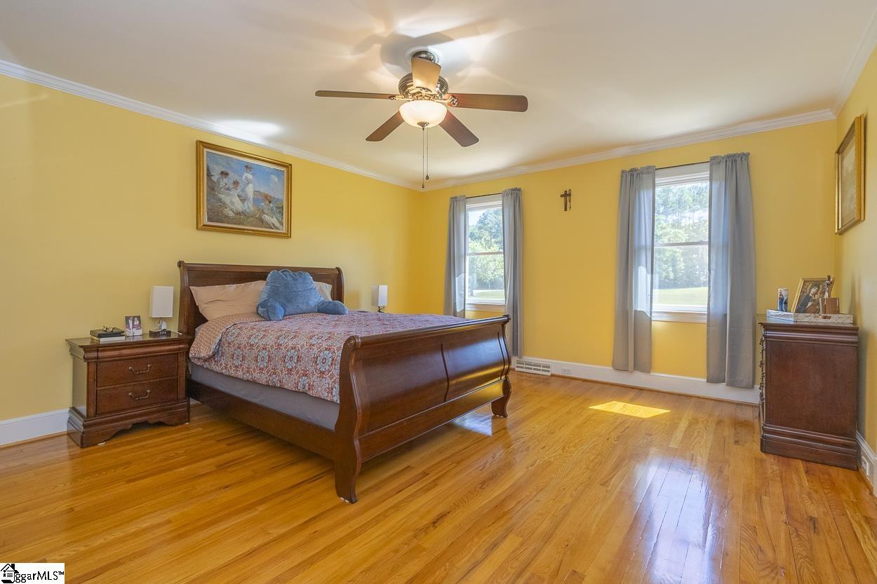 2486 W Highway Abbeville, SC 29620