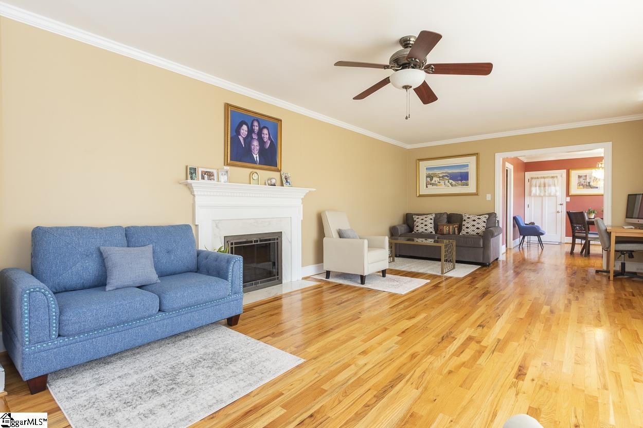 2486 W Highway Abbeville, SC 29620