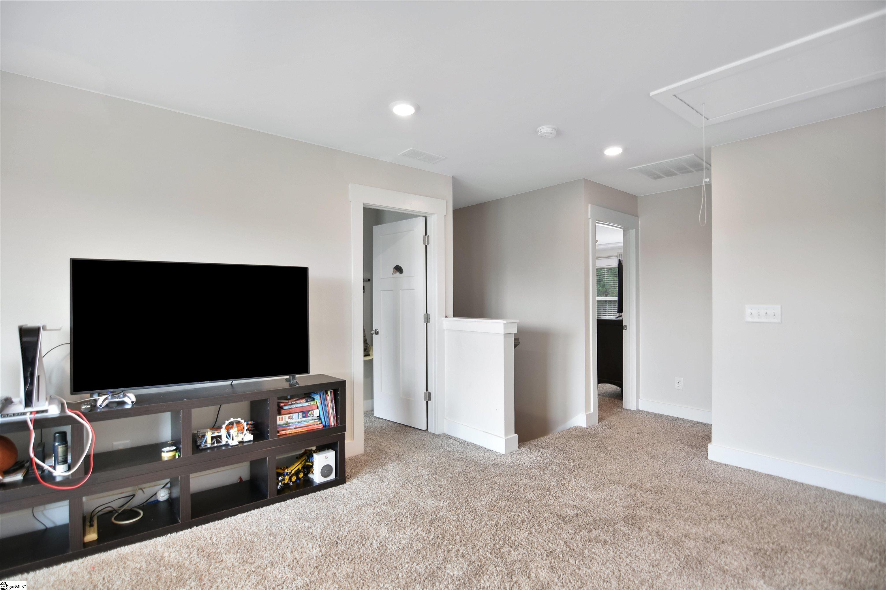 126 Walking Stick Way Pelzer, SC 29669