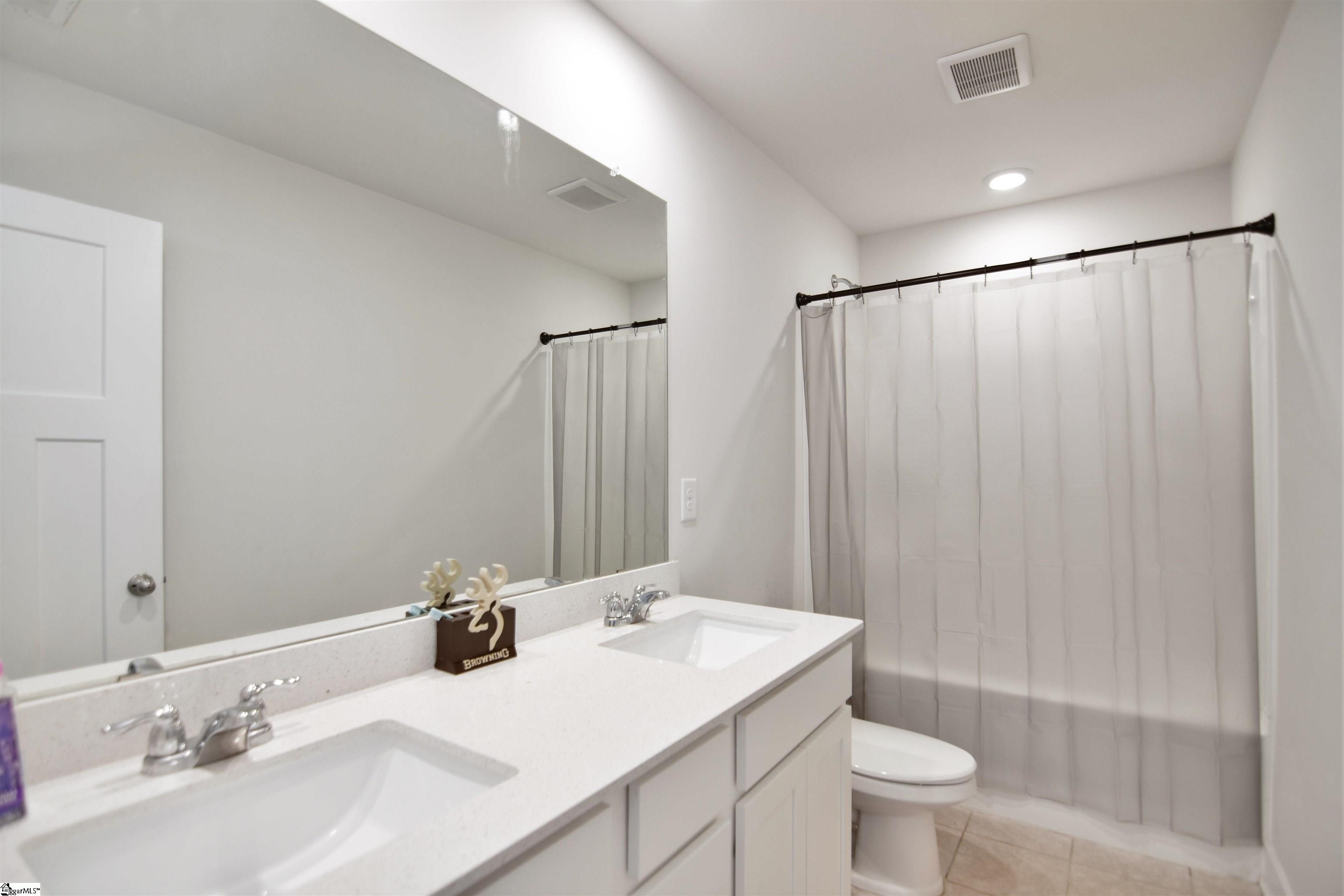 126 Walking Stick Way Pelzer, SC 29669