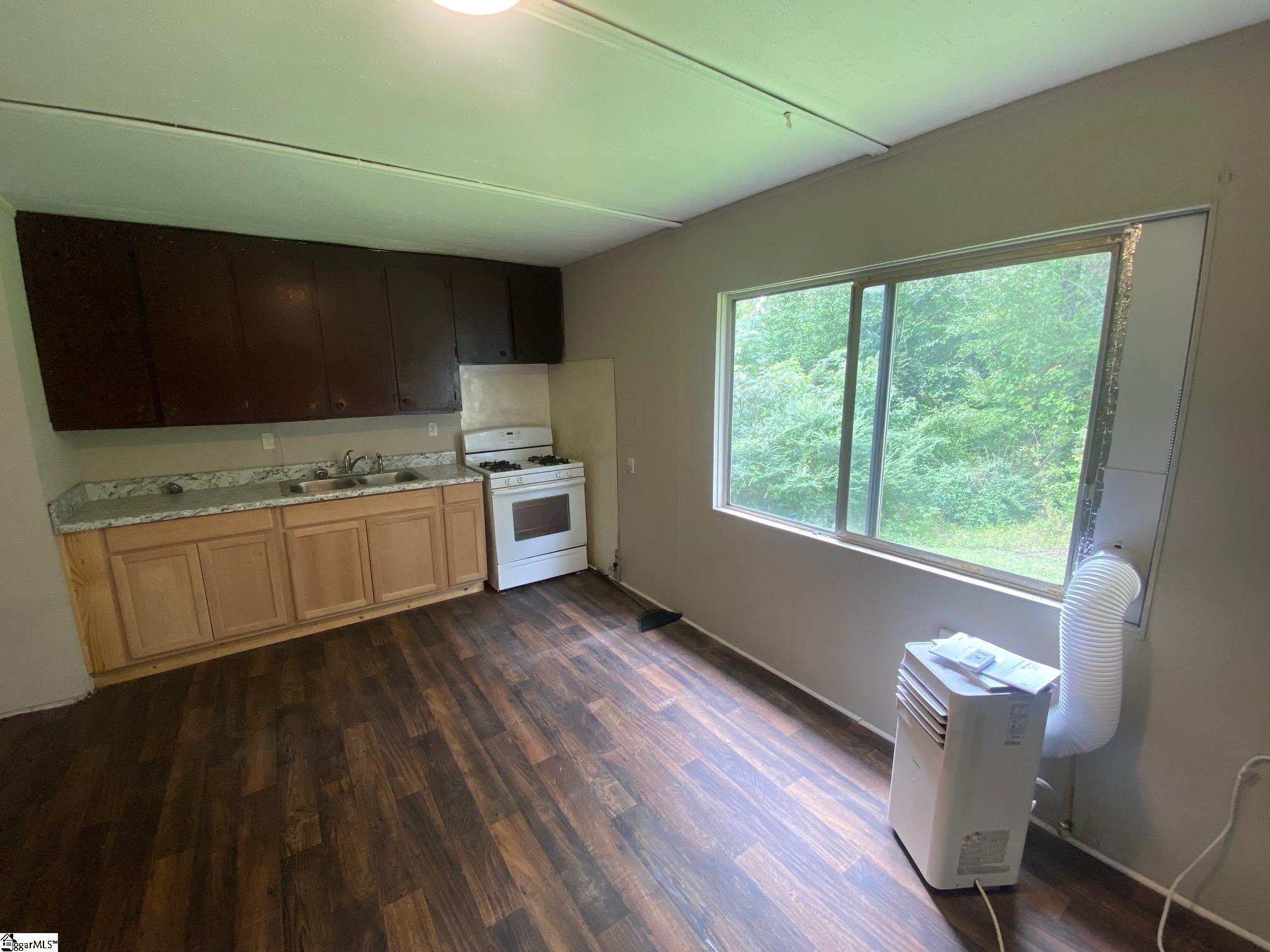 103 Martha Dendy Drive Clinton, SC 29325