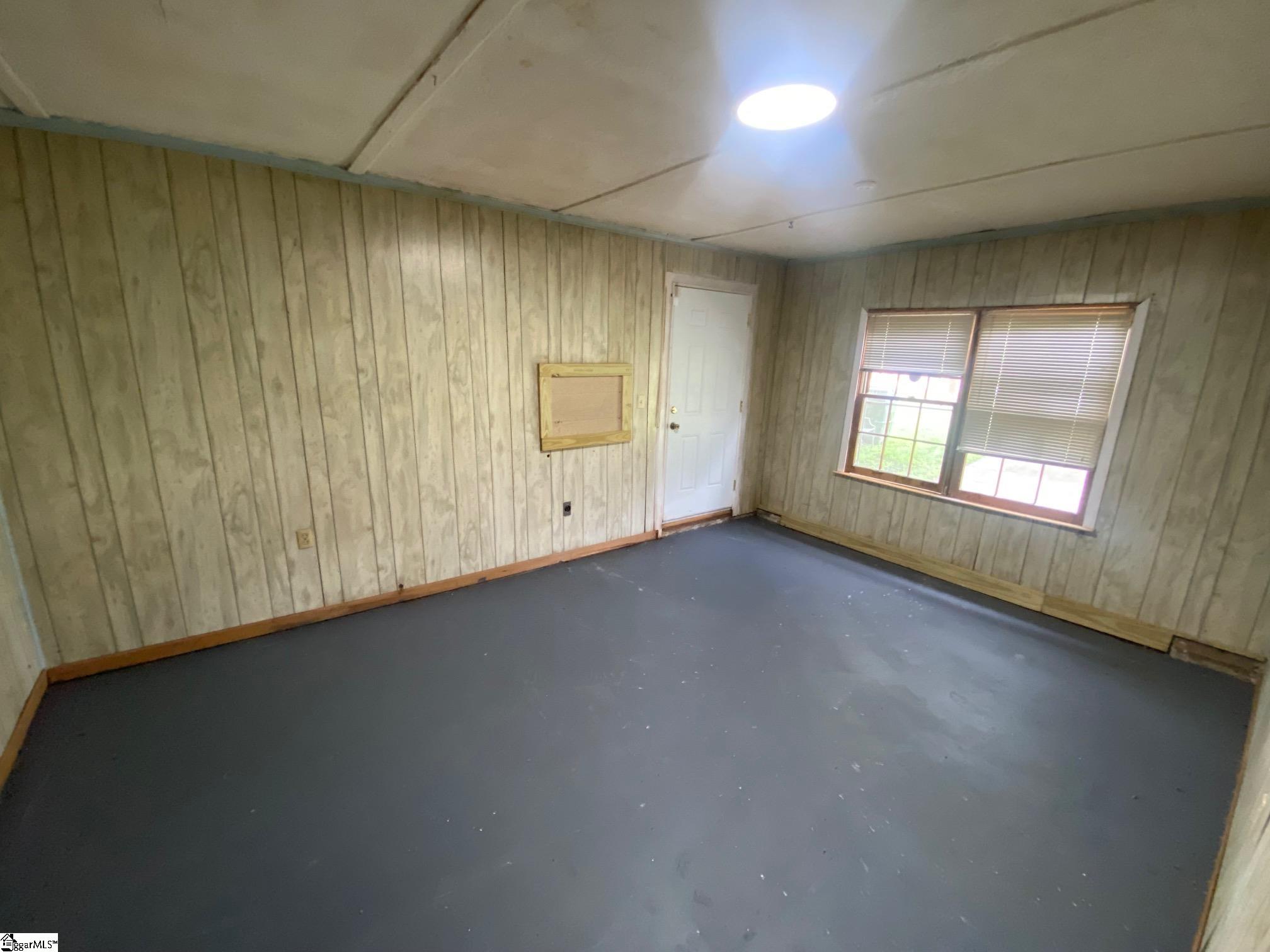 103 Martha Dendy Drive Clinton, SC 29325