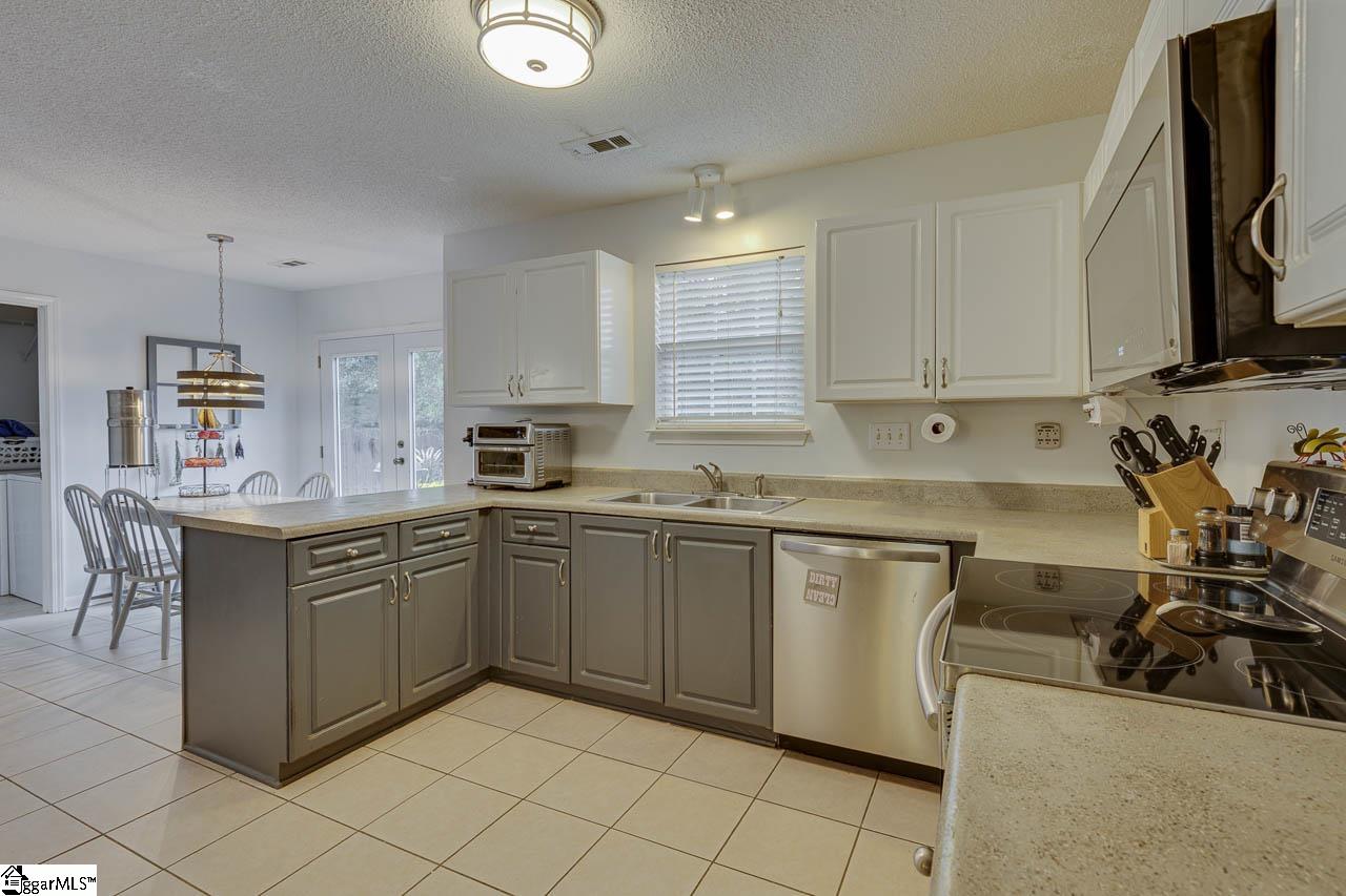 10 Madera Trail Simpsonville, SC 29680