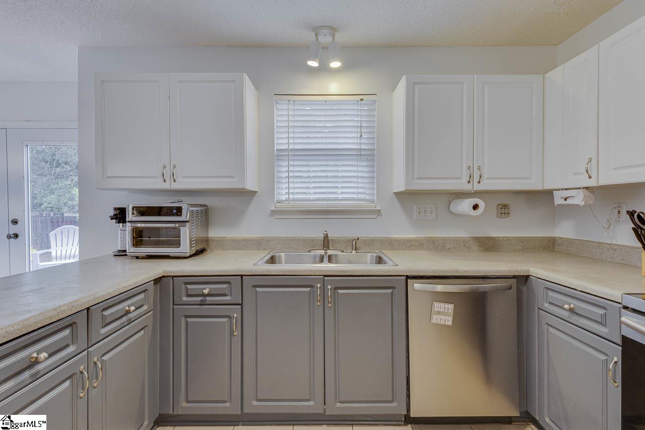 10 Madera Trail Simpsonville, SC 29680