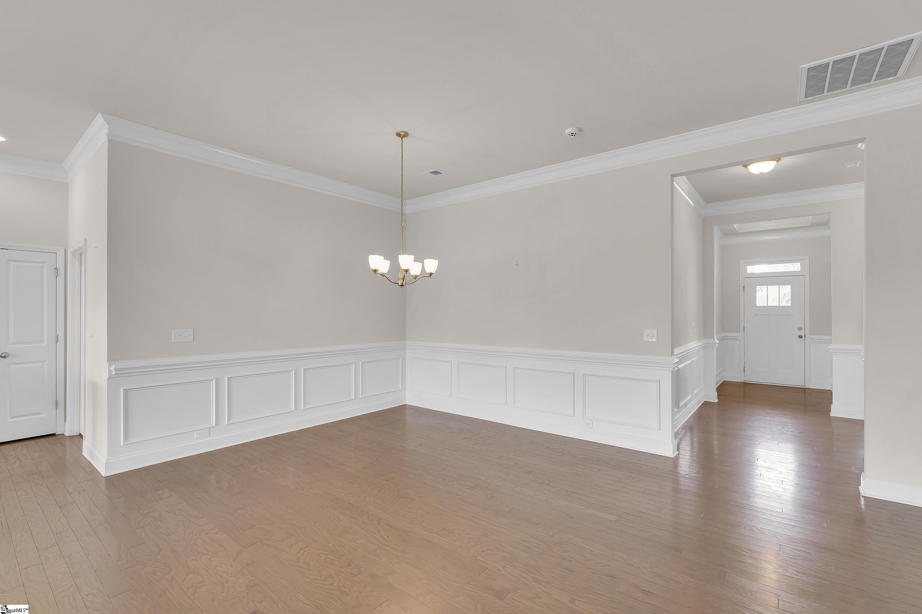 8 Common Oaks Court Simpsonville, SC 29681