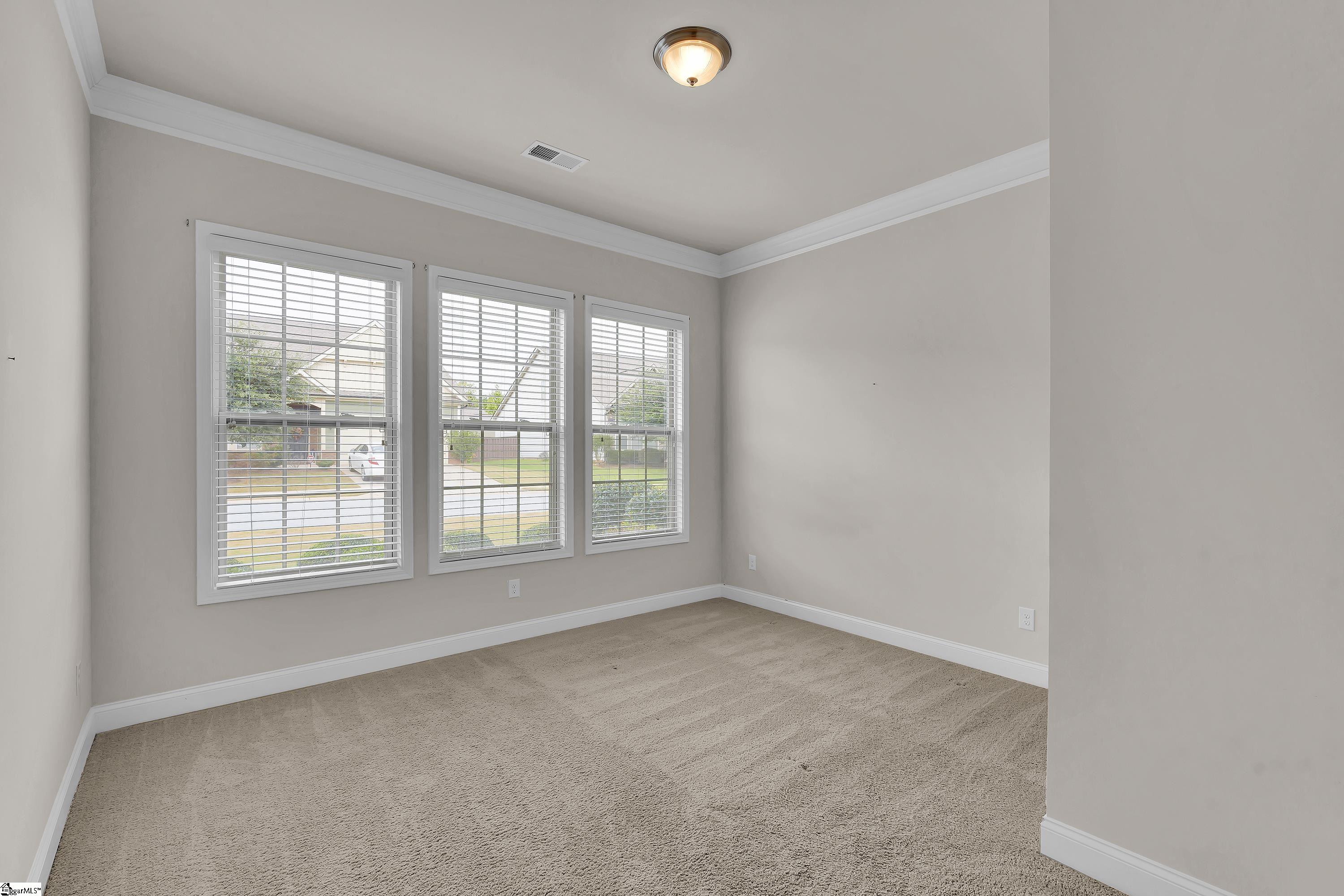 8 Common Oaks Court Simpsonville, SC 29681
