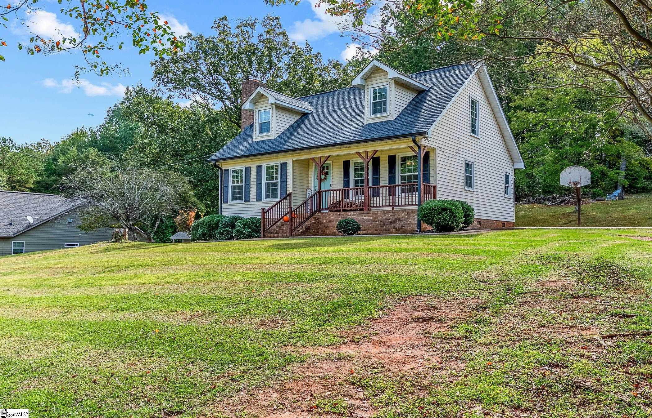 28 Jesse Court Taylors, SC 29687