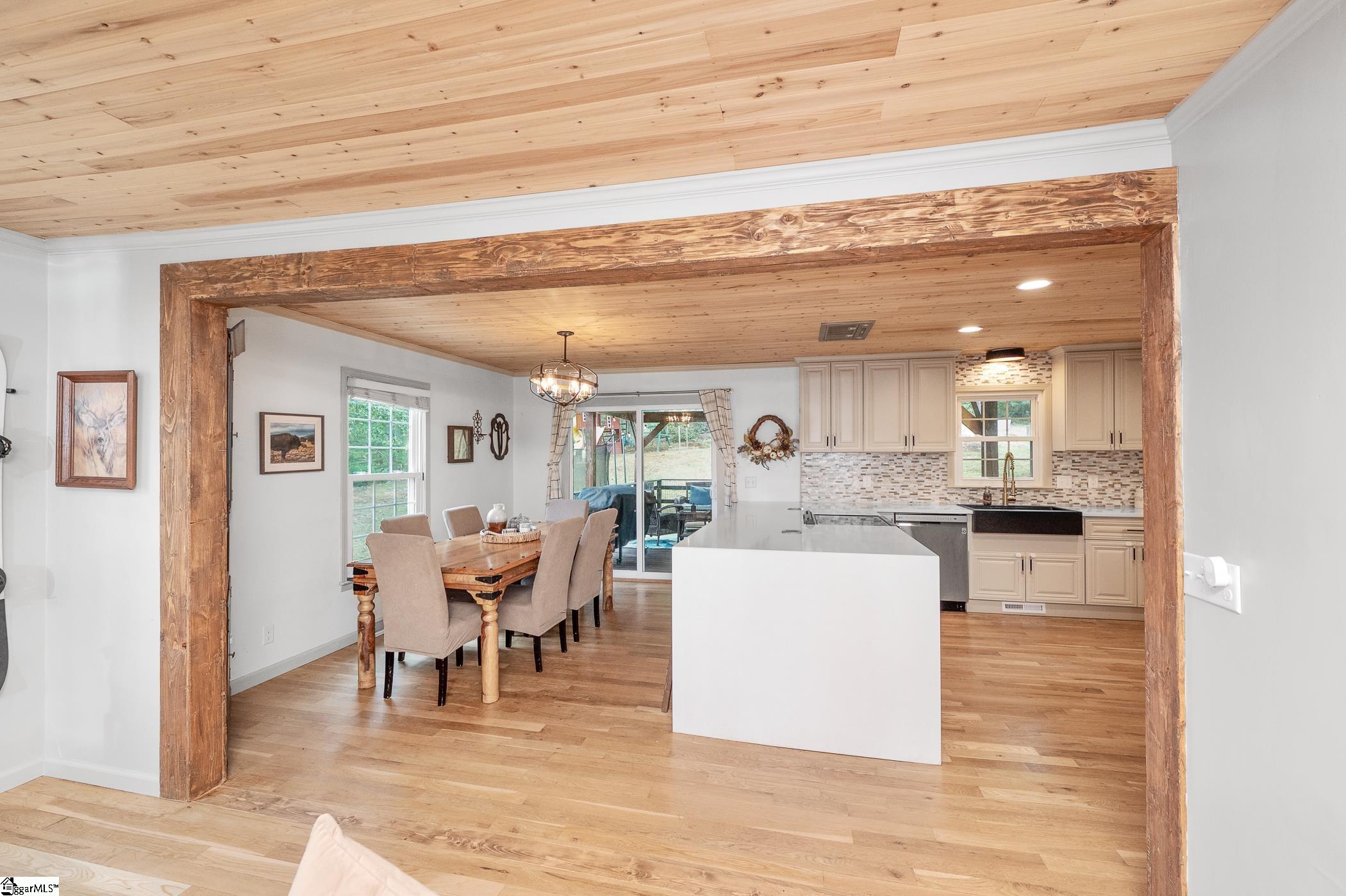 28 Jesse Court Taylors, SC 29687