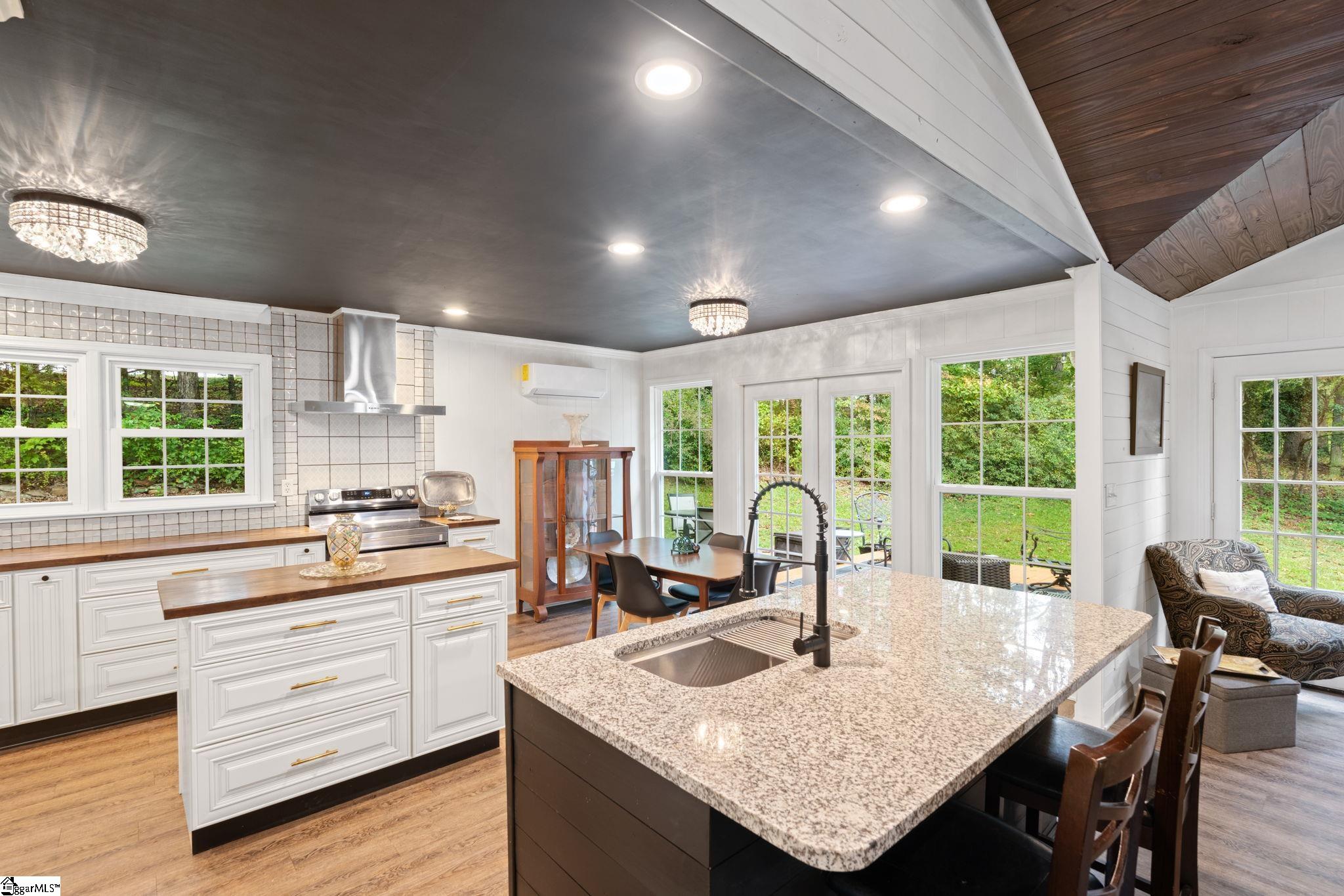 151 Hammond Drive Taylors, SC 29687