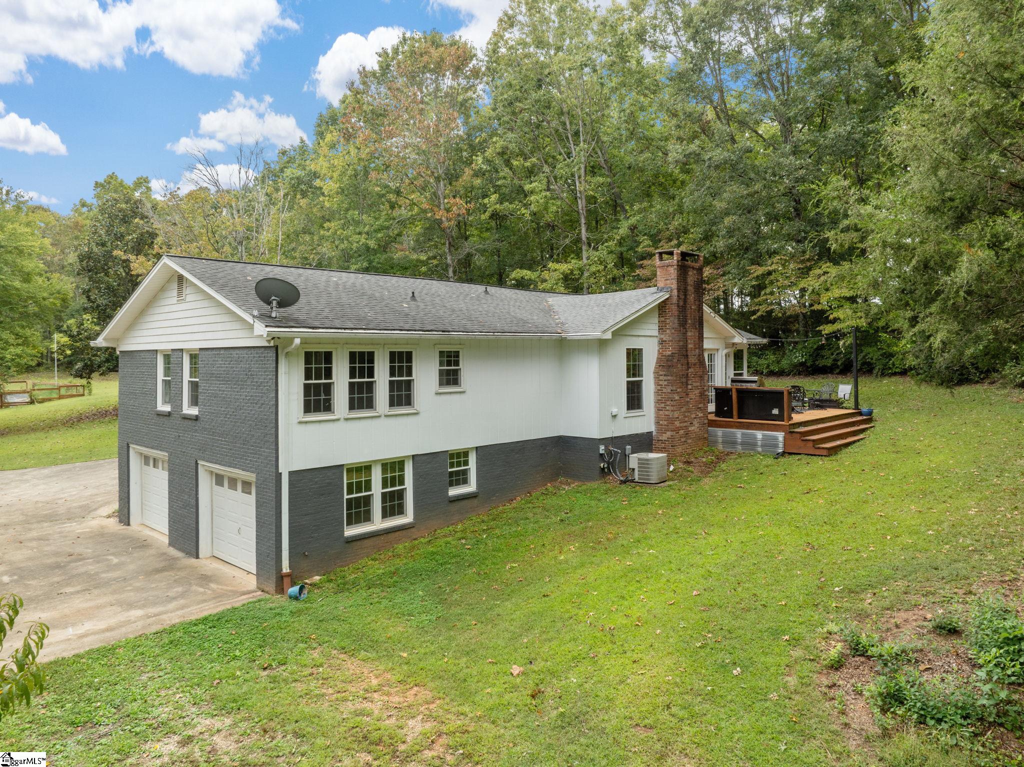 151 Hammond Drive Taylors, SC 29687