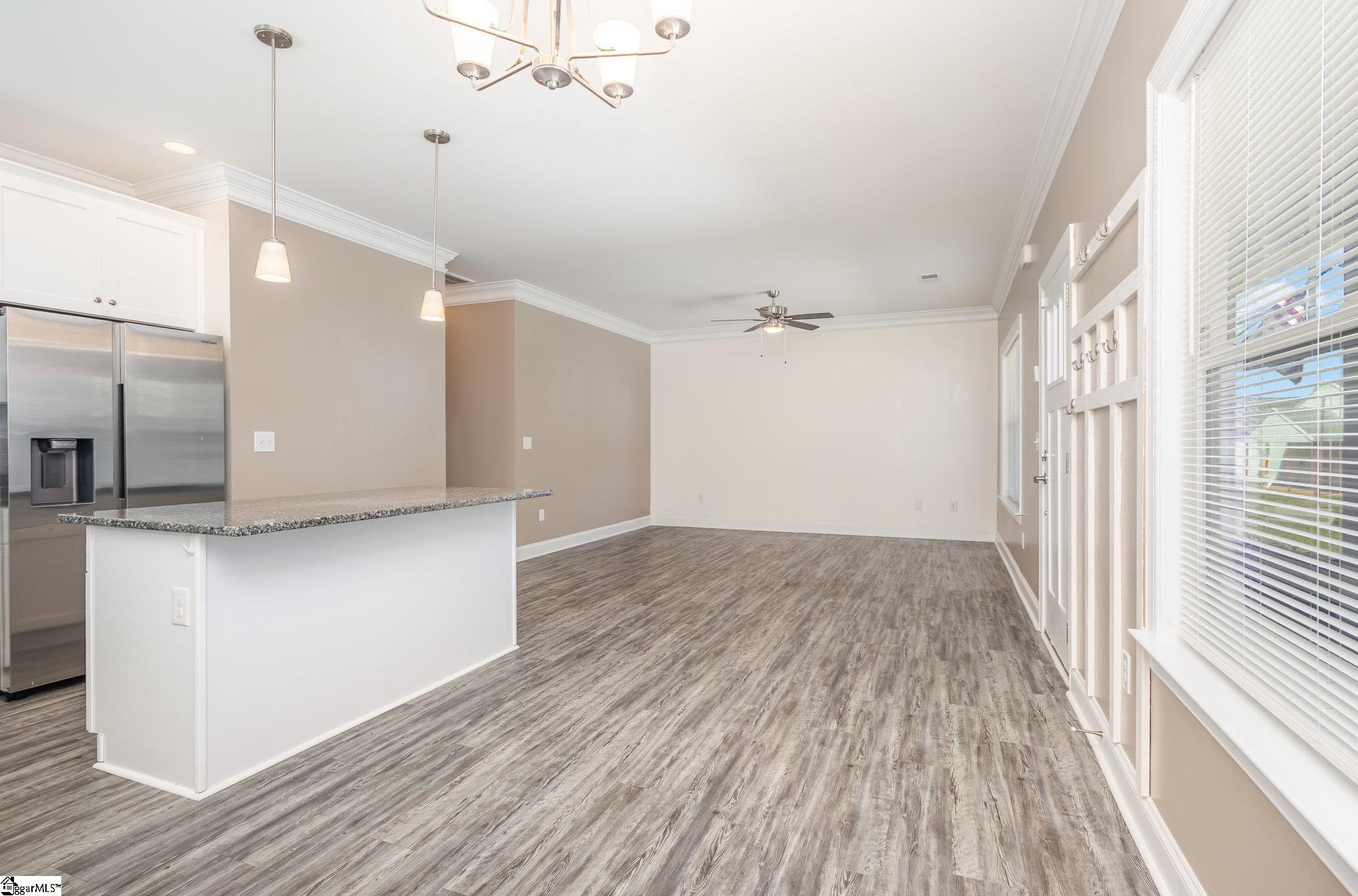 3 W 1st Street Williamston, SC 29697