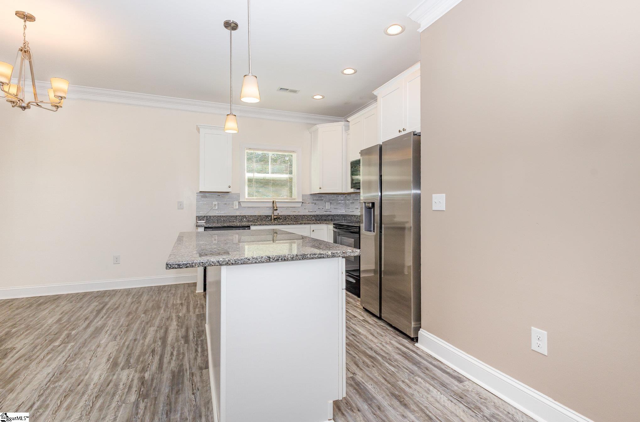 3 W 1st Street Williamston, SC 29697