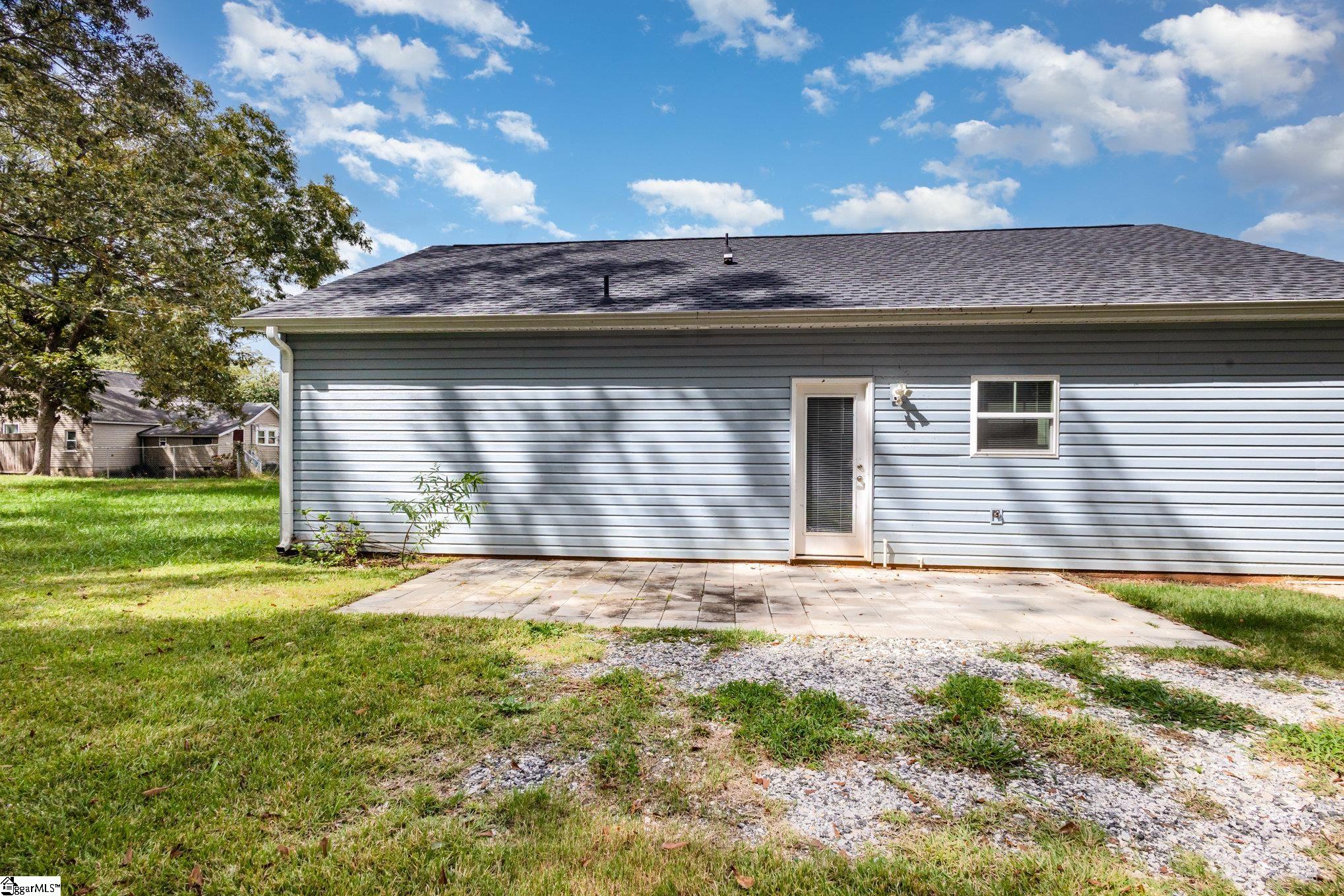 3 W 1st Street Williamston, SC 29697