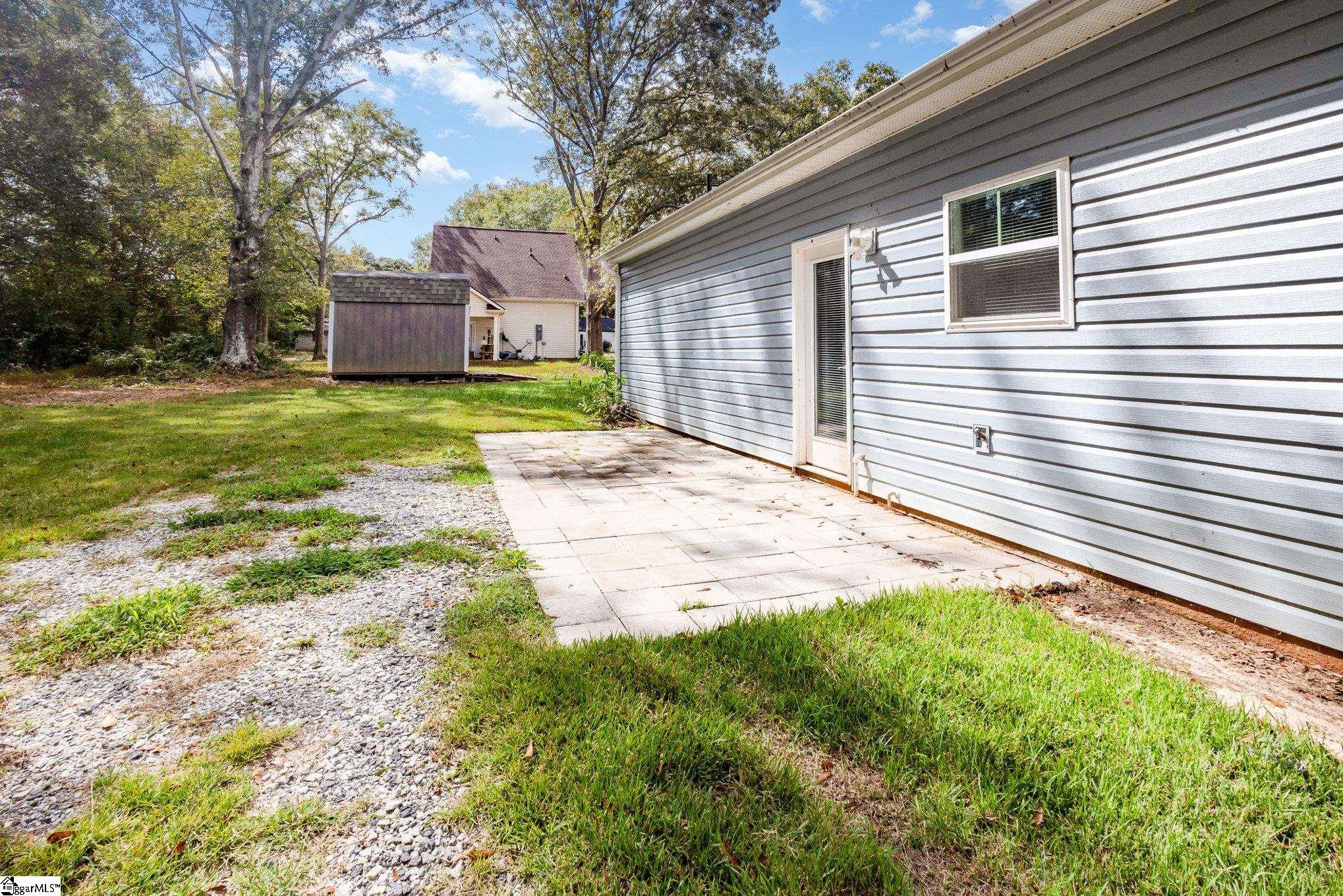 3 W 1st Street Williamston, SC 29697