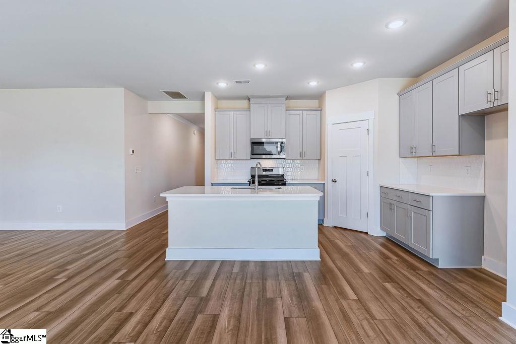 602 Spendid Place Simpsonville, SC 29680