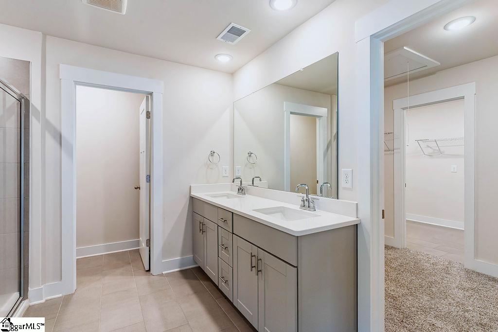 602 Spendid Place Simpsonville, SC 29680