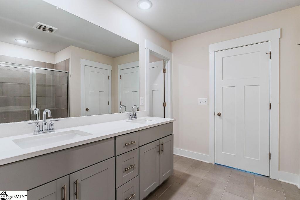 602 Spendid Place Simpsonville, SC 29680