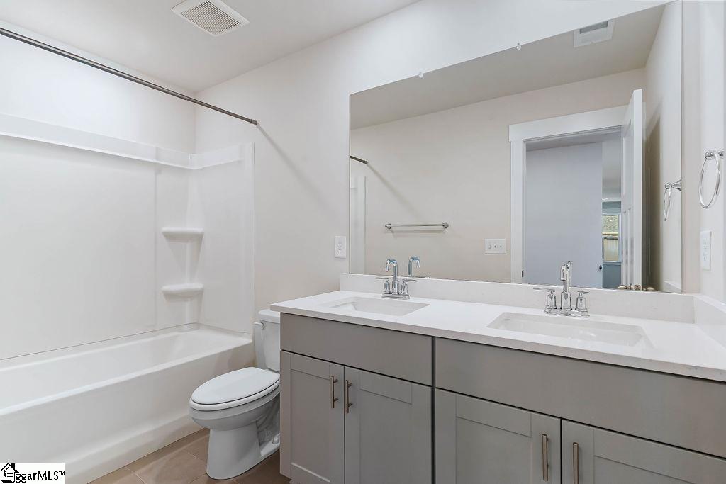 602 Spendid Place Simpsonville, SC 29680