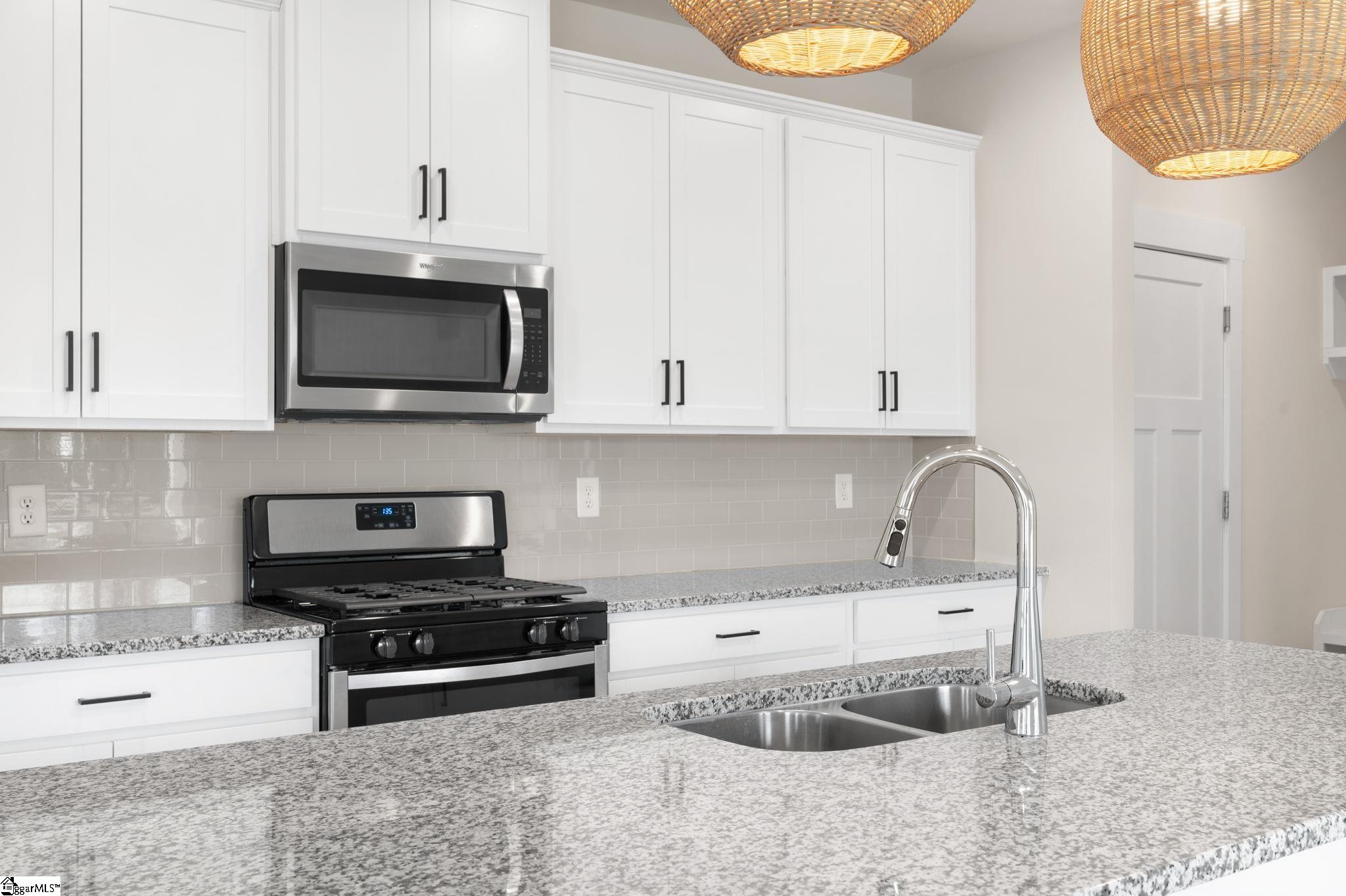 338 Pewter Circle Simpsonville, SC 29680