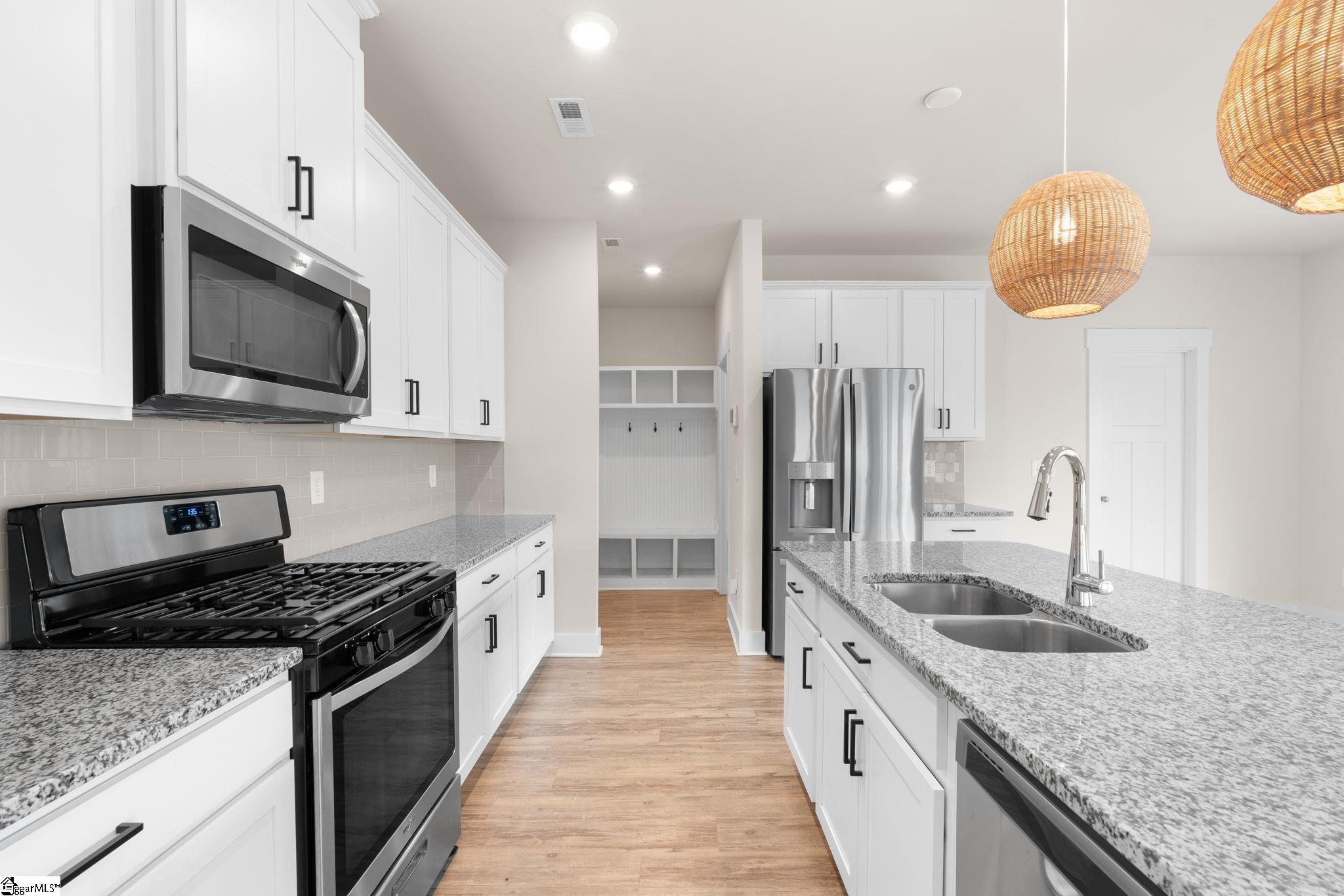 338 Pewter Circle Simpsonville, SC 29680