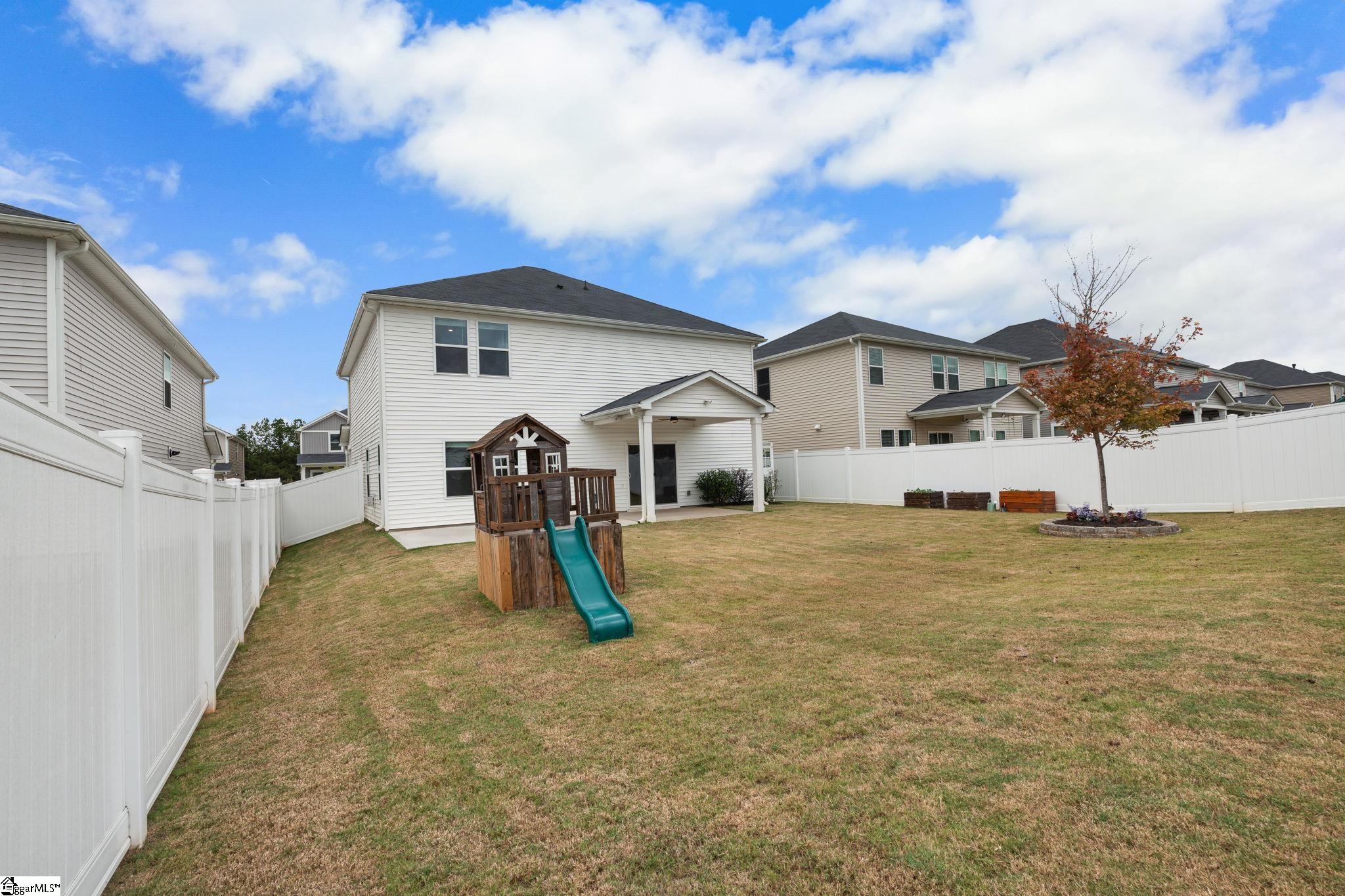 338 Pewter Circle Simpsonville, SC 29680