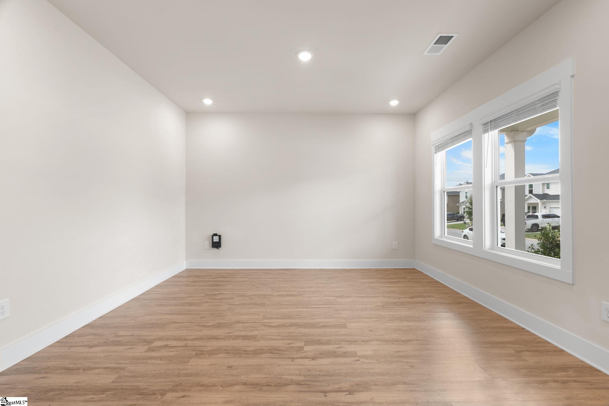 338 Pewter Circle Simpsonville, SC 29680