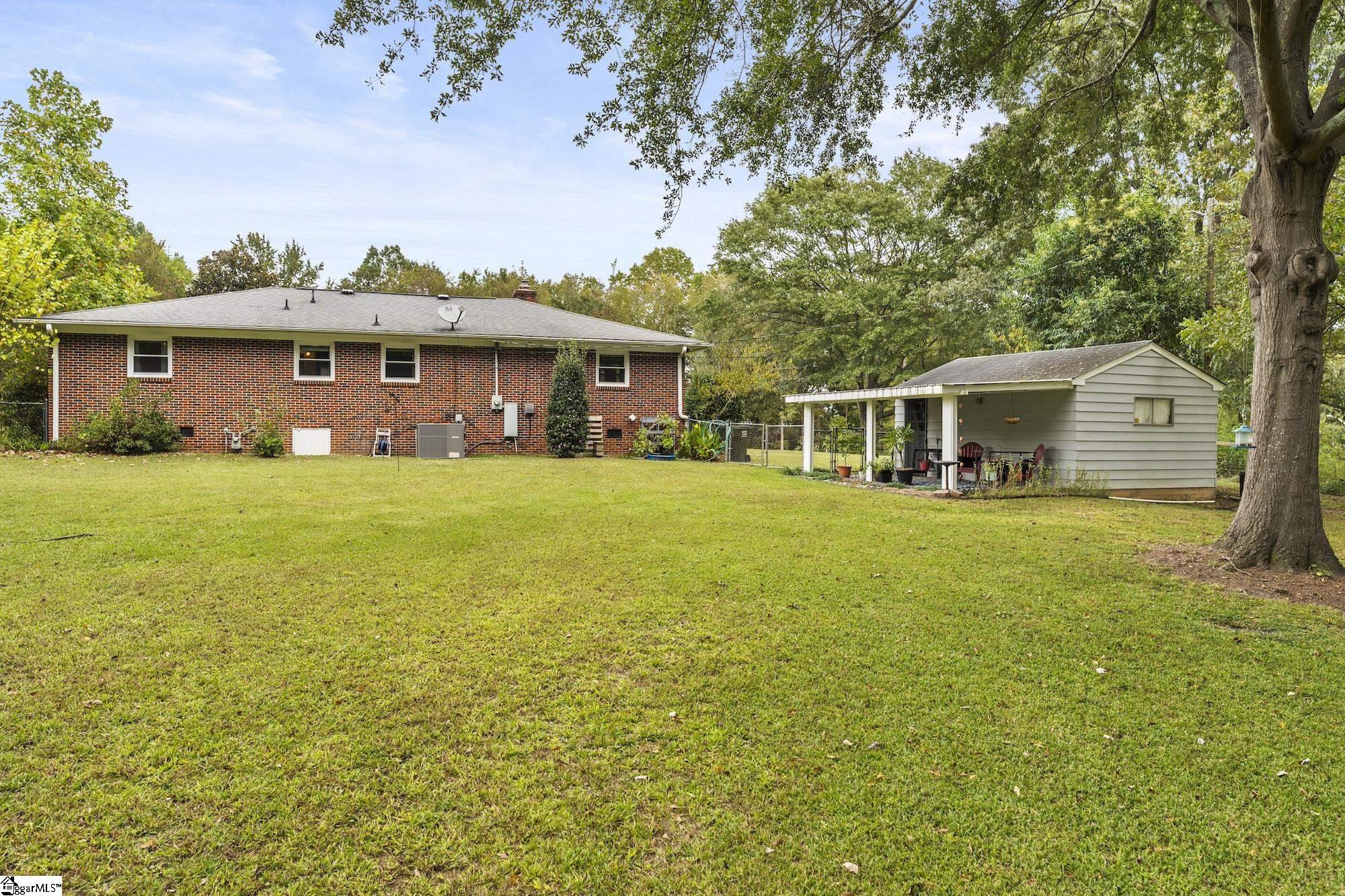 17 Poplar Street Woodruff, SC 29388