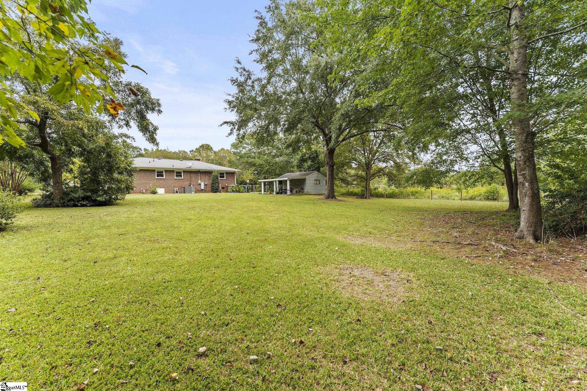 17 Poplar Street Woodruff, SC 29388
