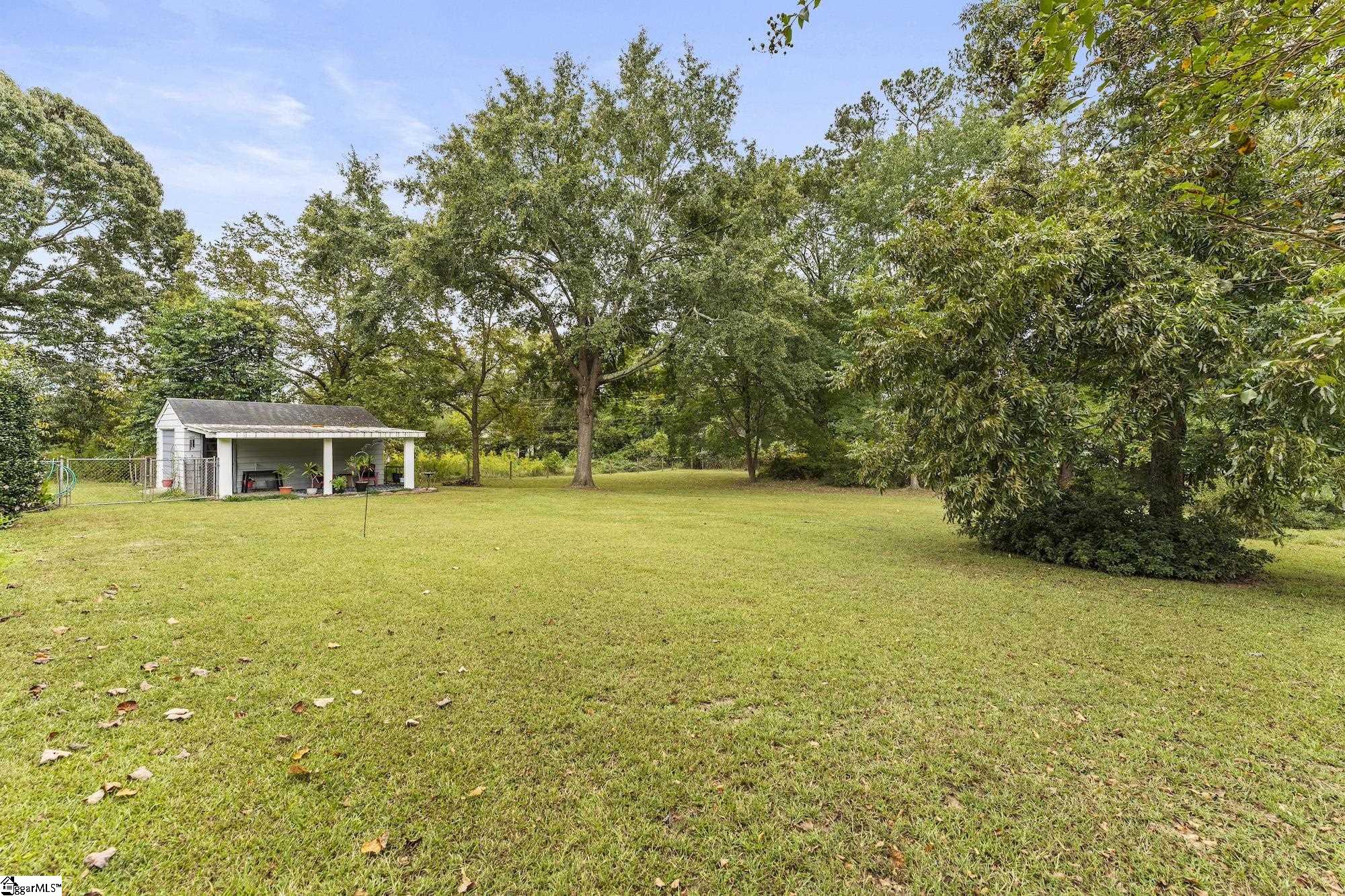 17 Poplar Street Woodruff, SC 29388