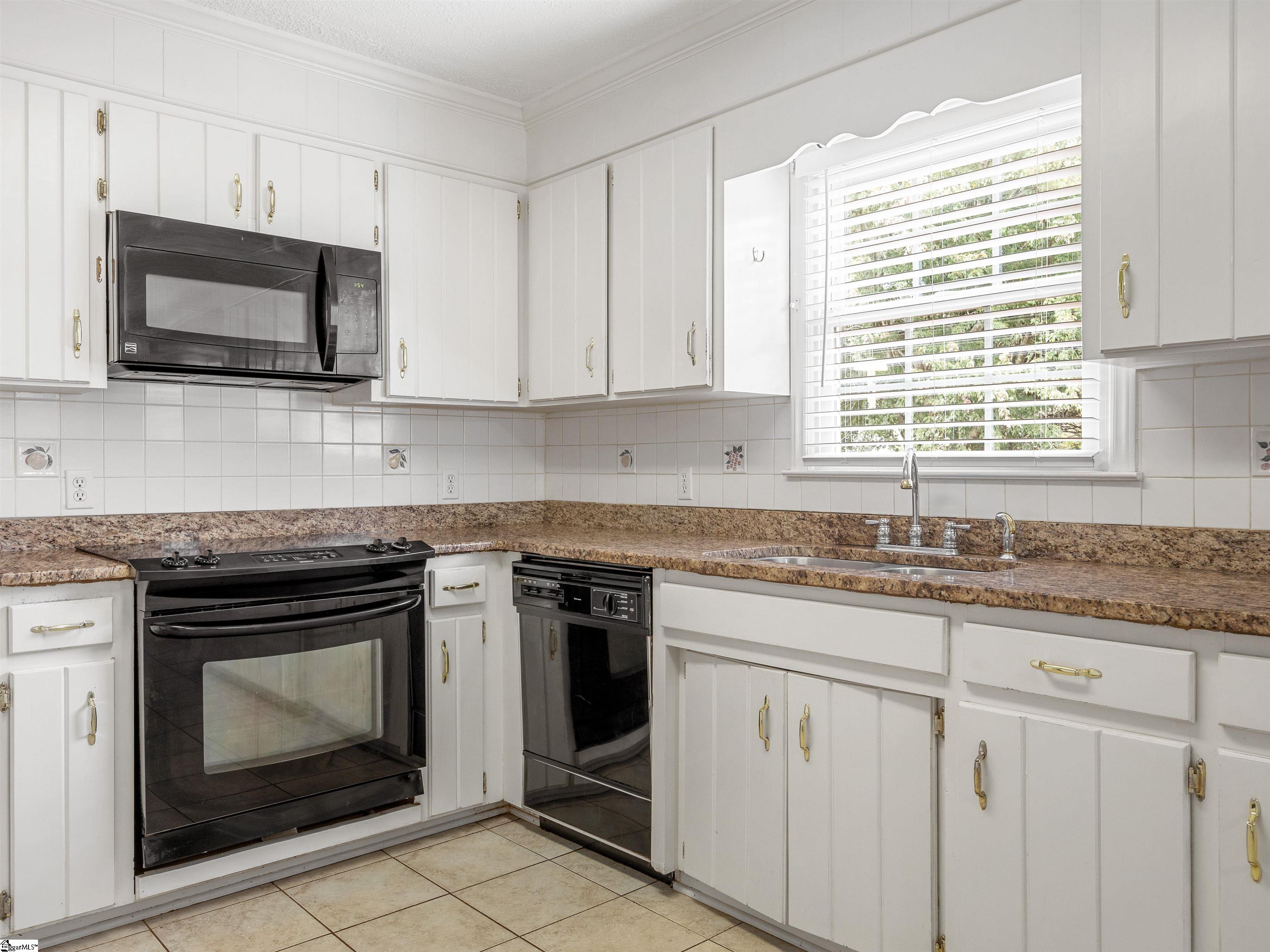 10 Sally Street Spartanburg, SC 29301