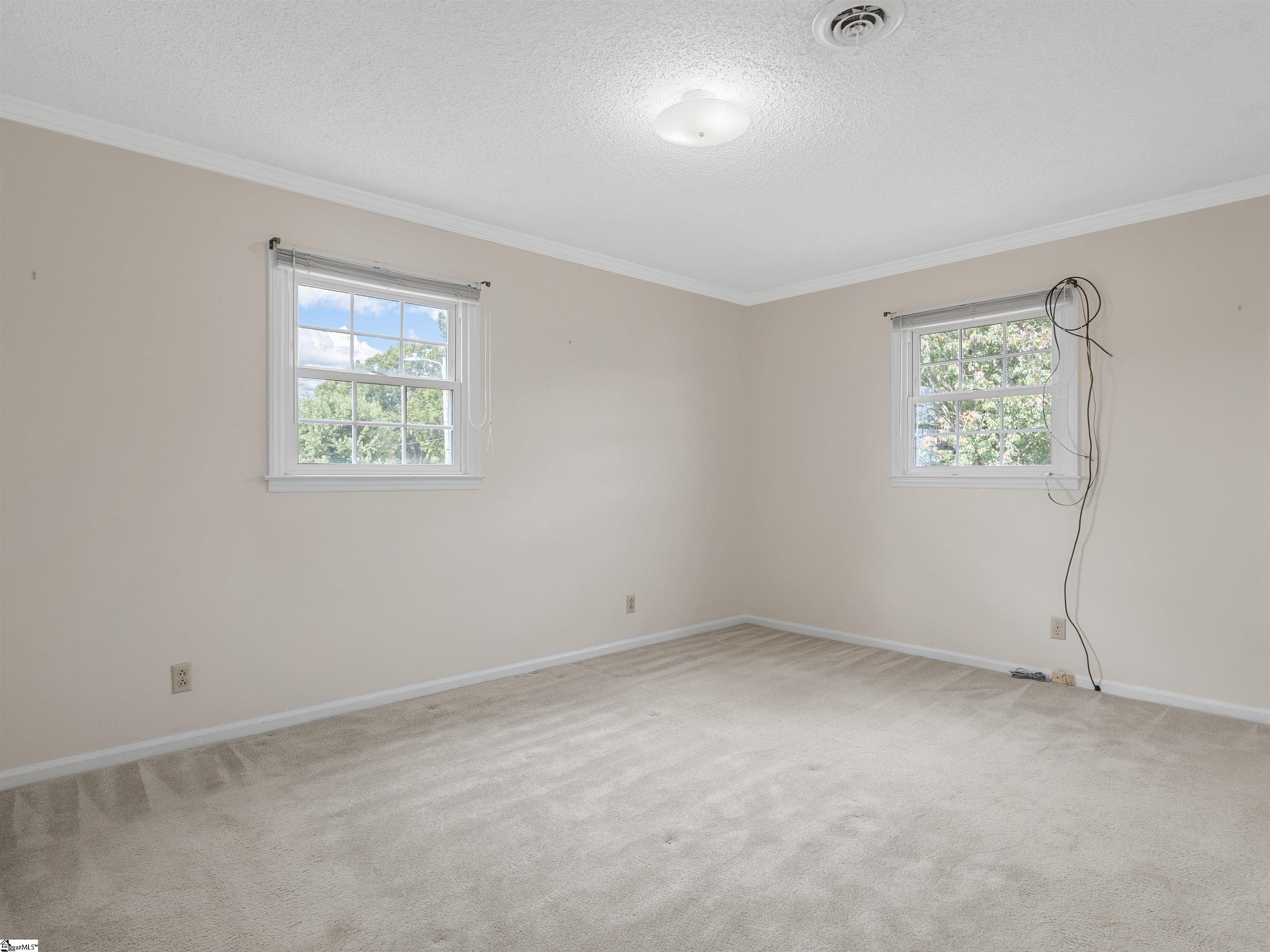 10 Sally Street Spartanburg, SC 29301