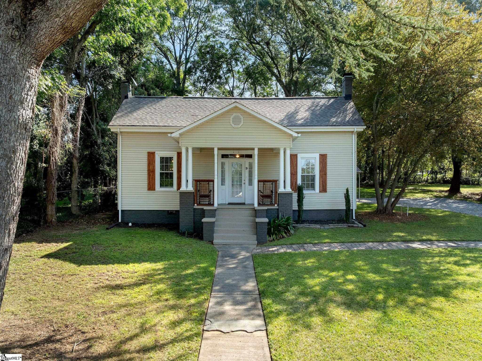 9 Lee Street Liberty, SC 29657