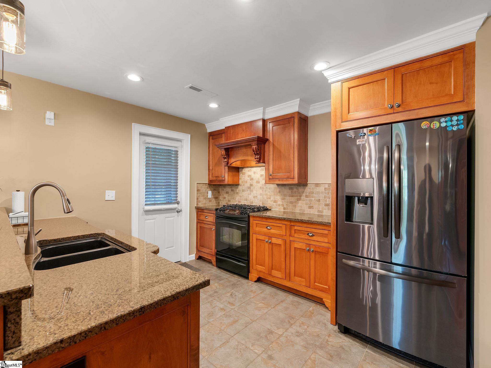 9 Lee Street Liberty, SC 29657