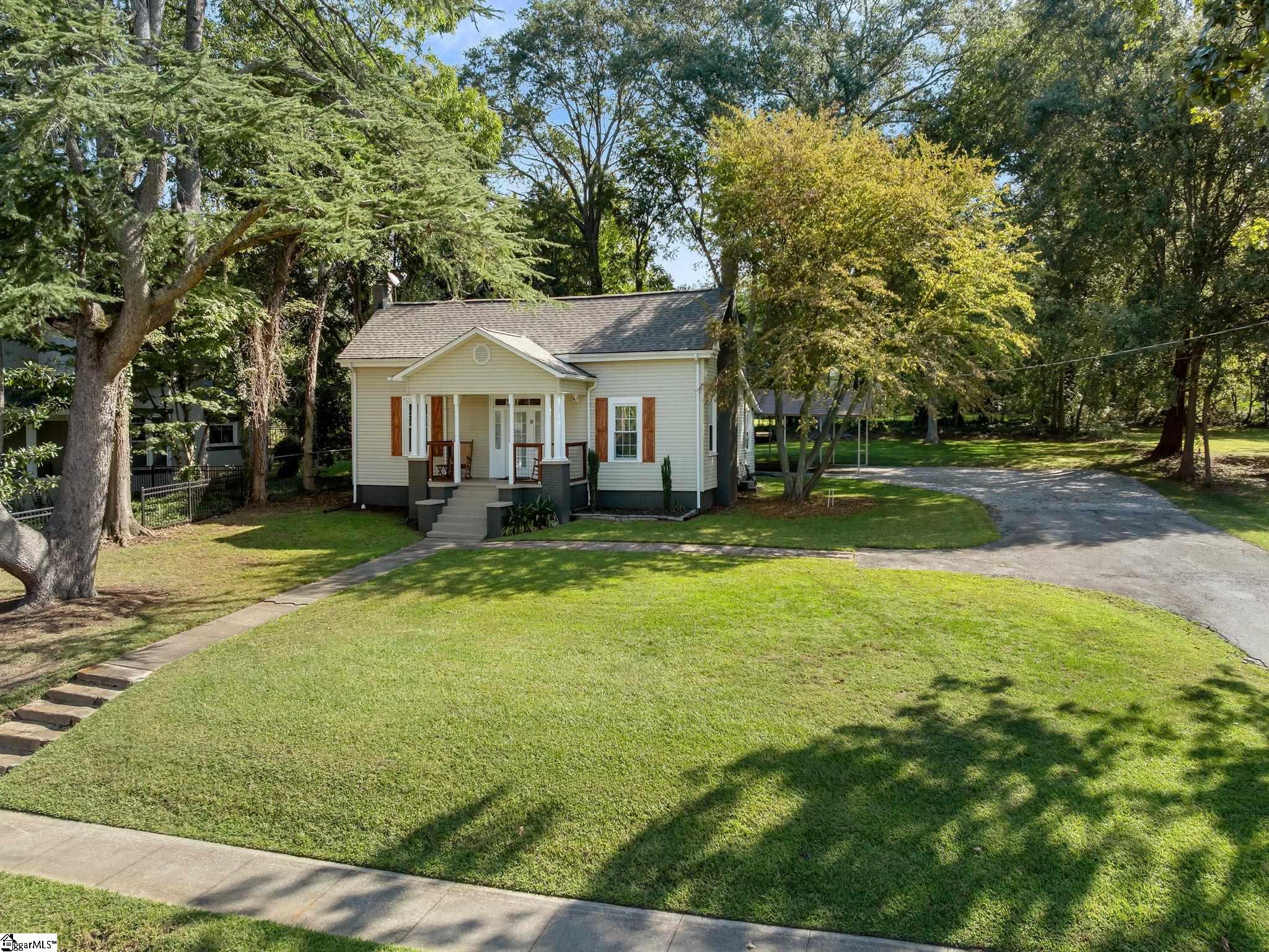 9 Lee Street Liberty, SC 29657