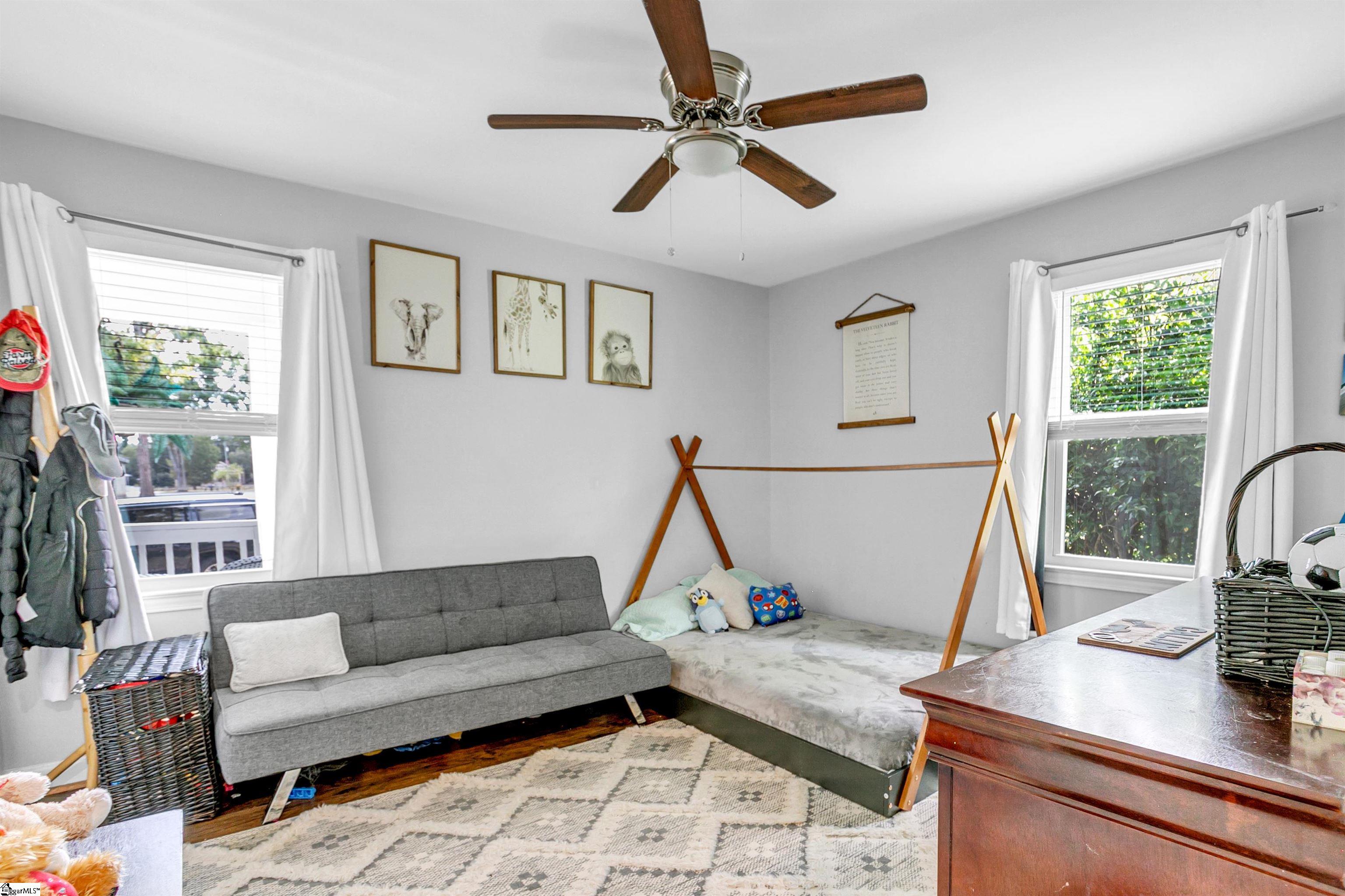 613 E Florida Avenue Clinton, SC 29325