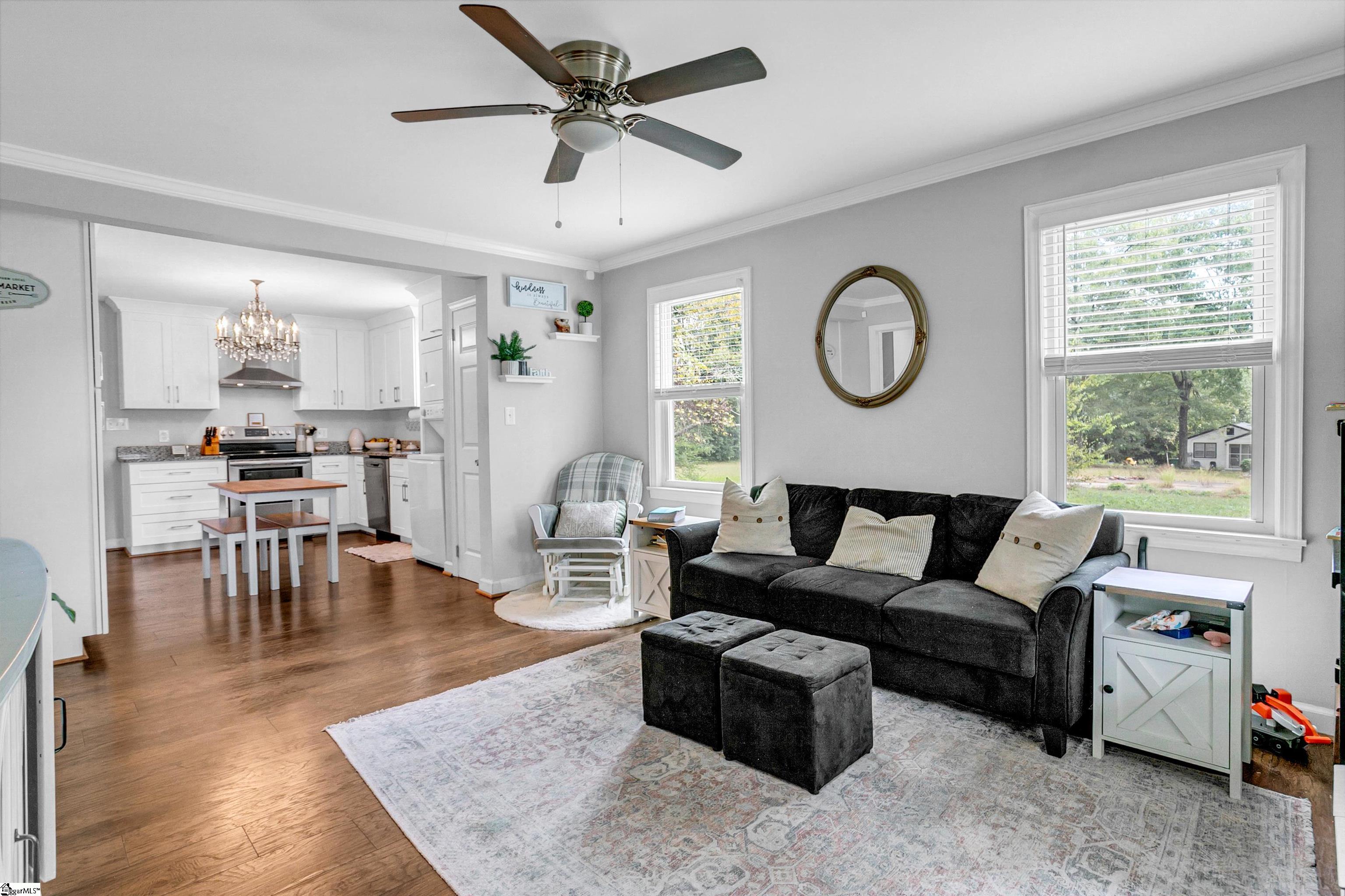 613 E Florida Avenue Clinton, SC 29325