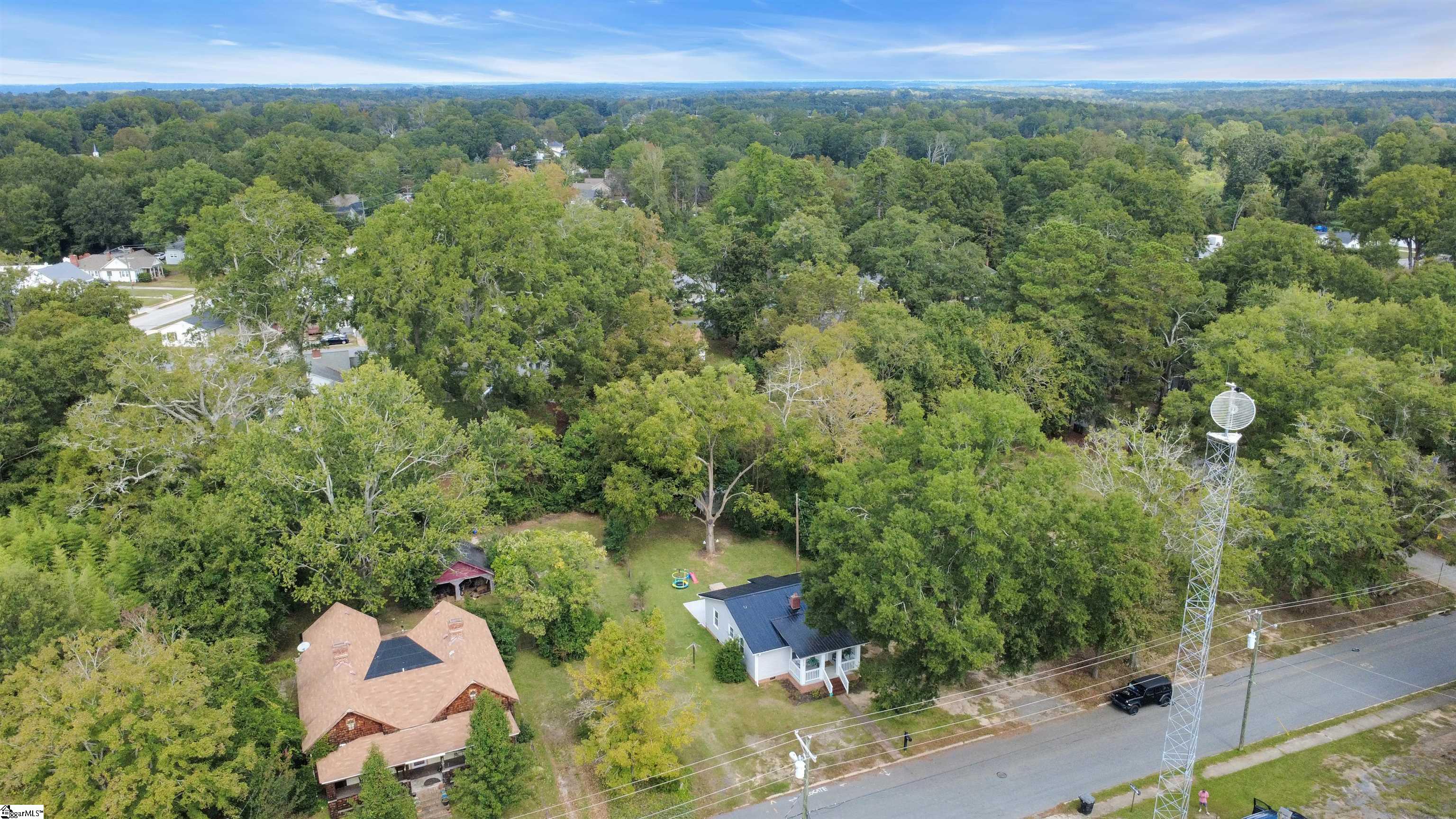 613 E Florida Avenue Clinton, SC 29325
