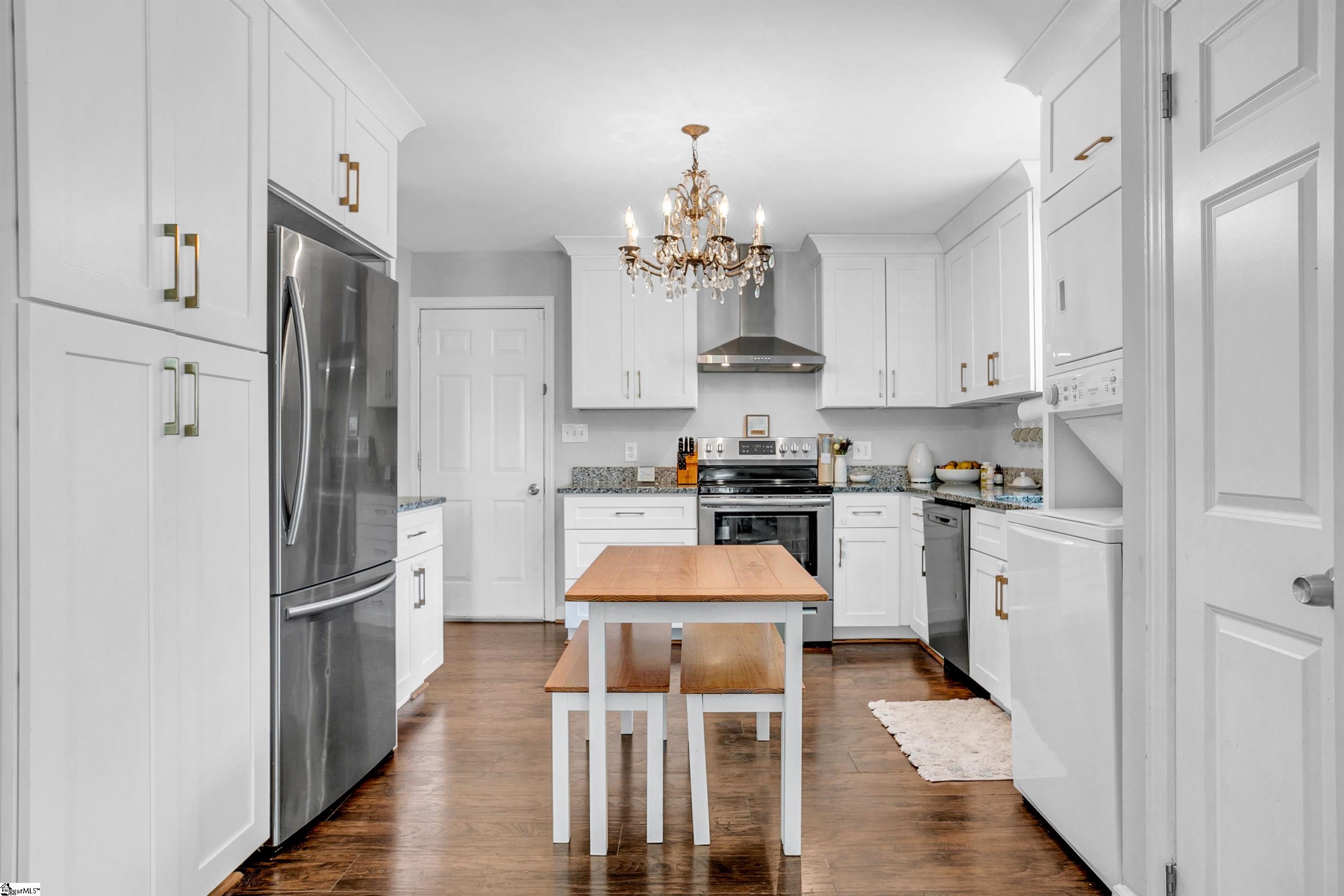 613 E Florida Avenue Clinton, SC 29325