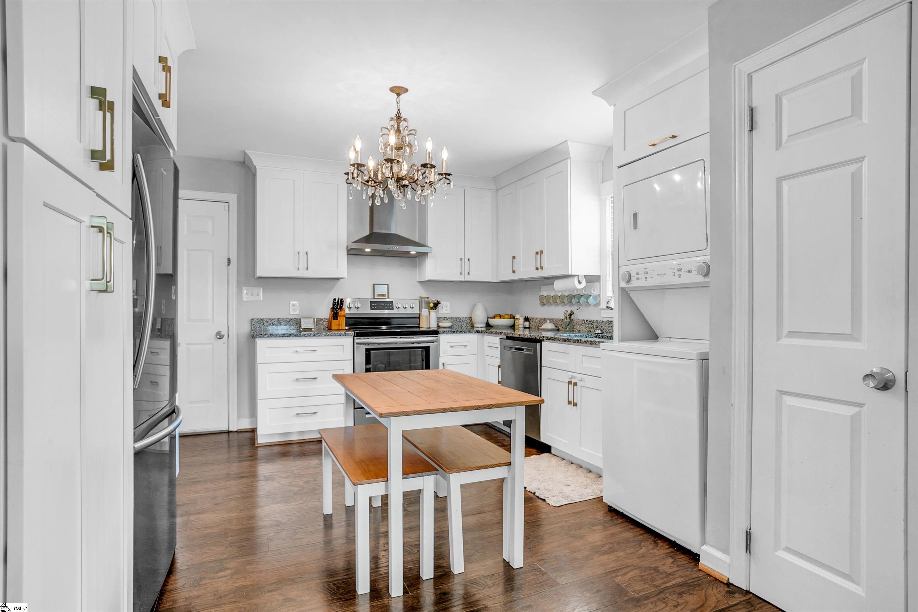613 E Florida Avenue Clinton, SC 29325