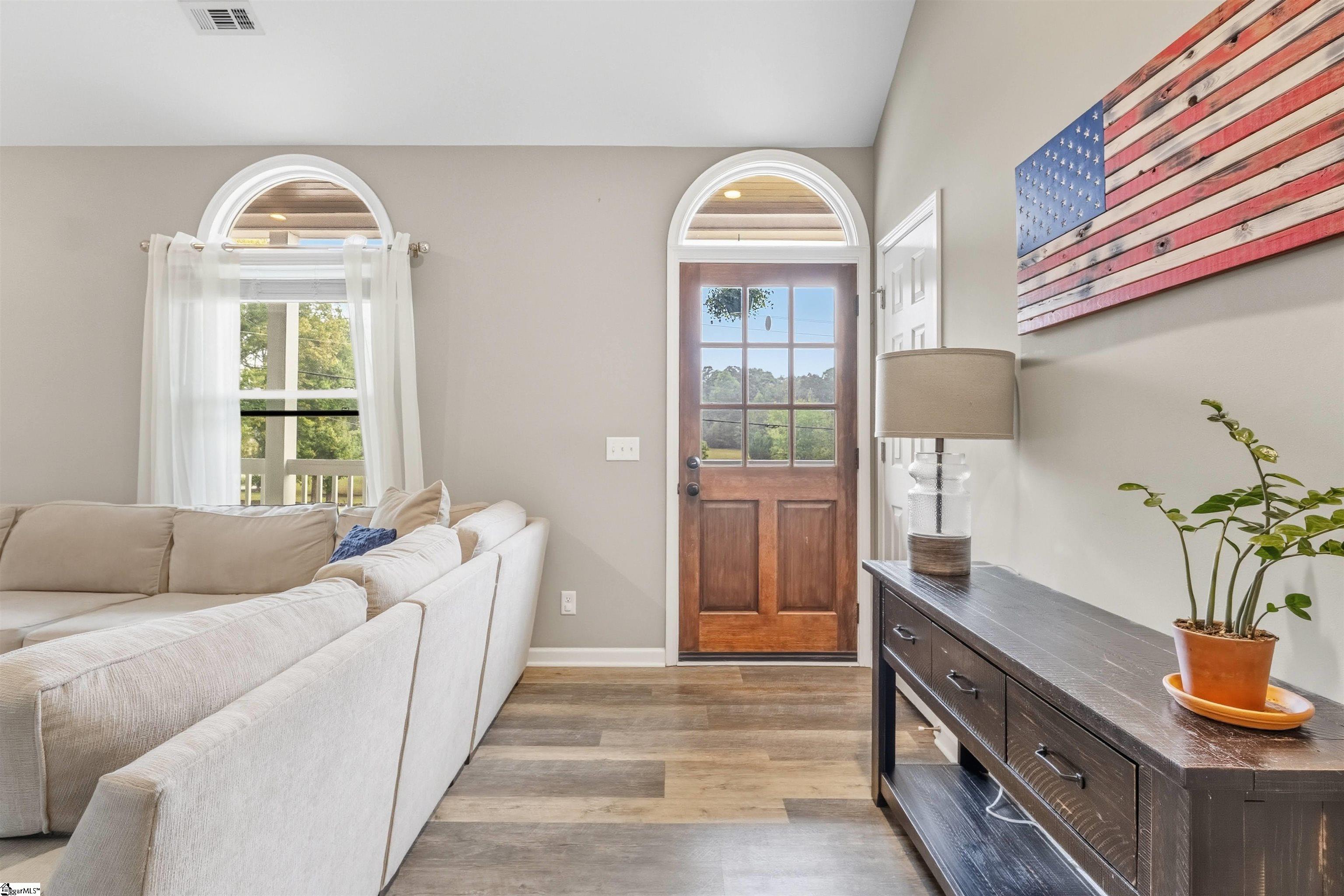 146 W McElhaney Road Taylors, SC 29687