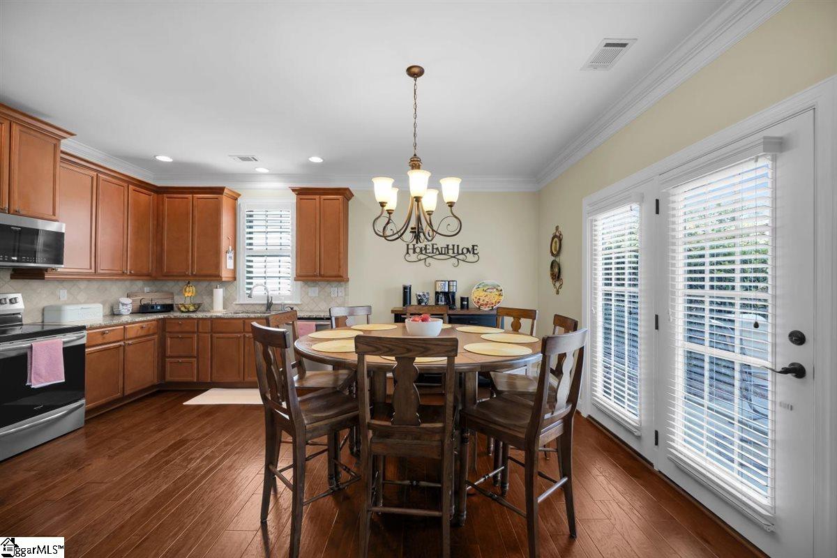 39 Briarhill Drive Simpsonville, SC 29680