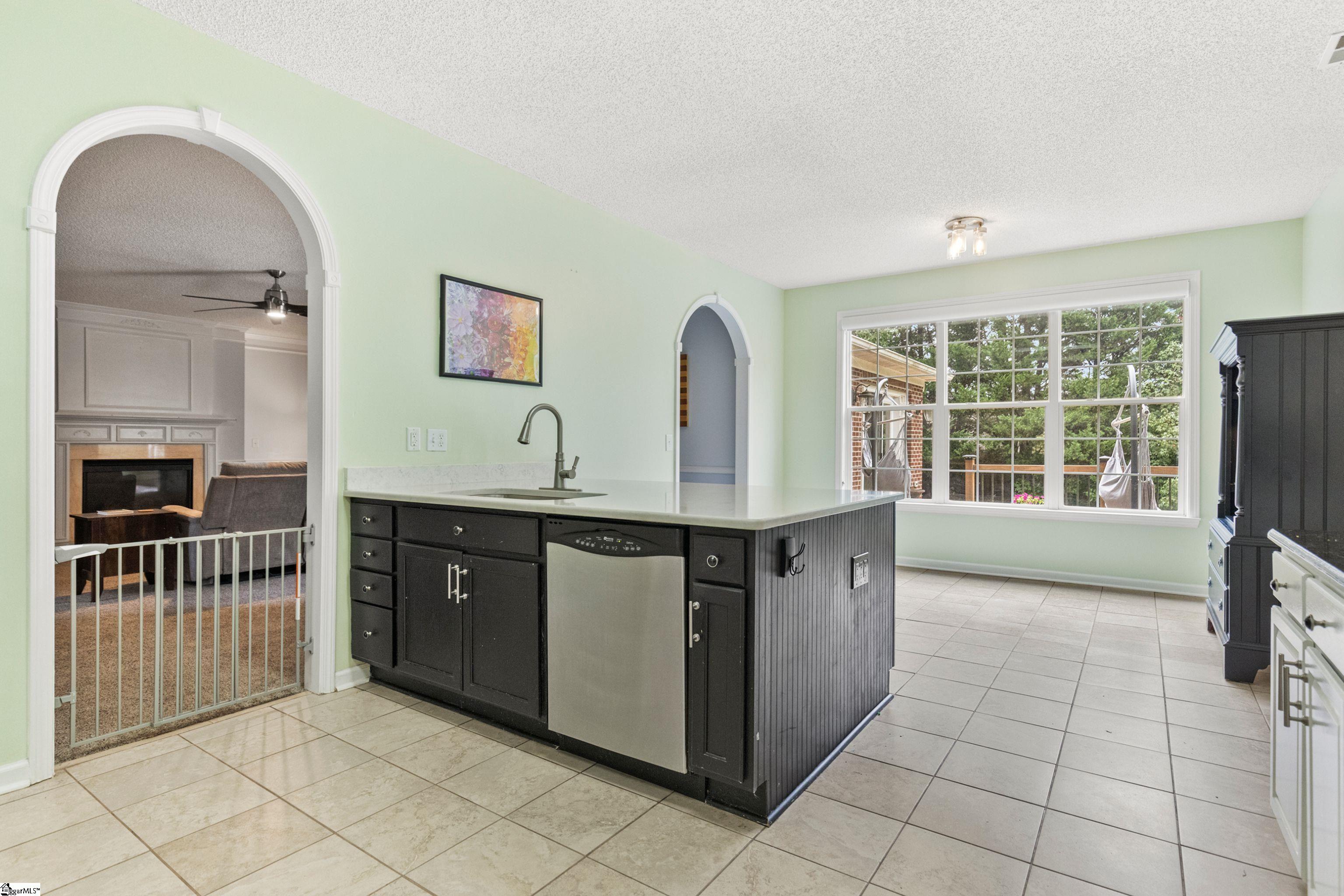 477 Waterford Point Drive Boiling Springs, SC 29316