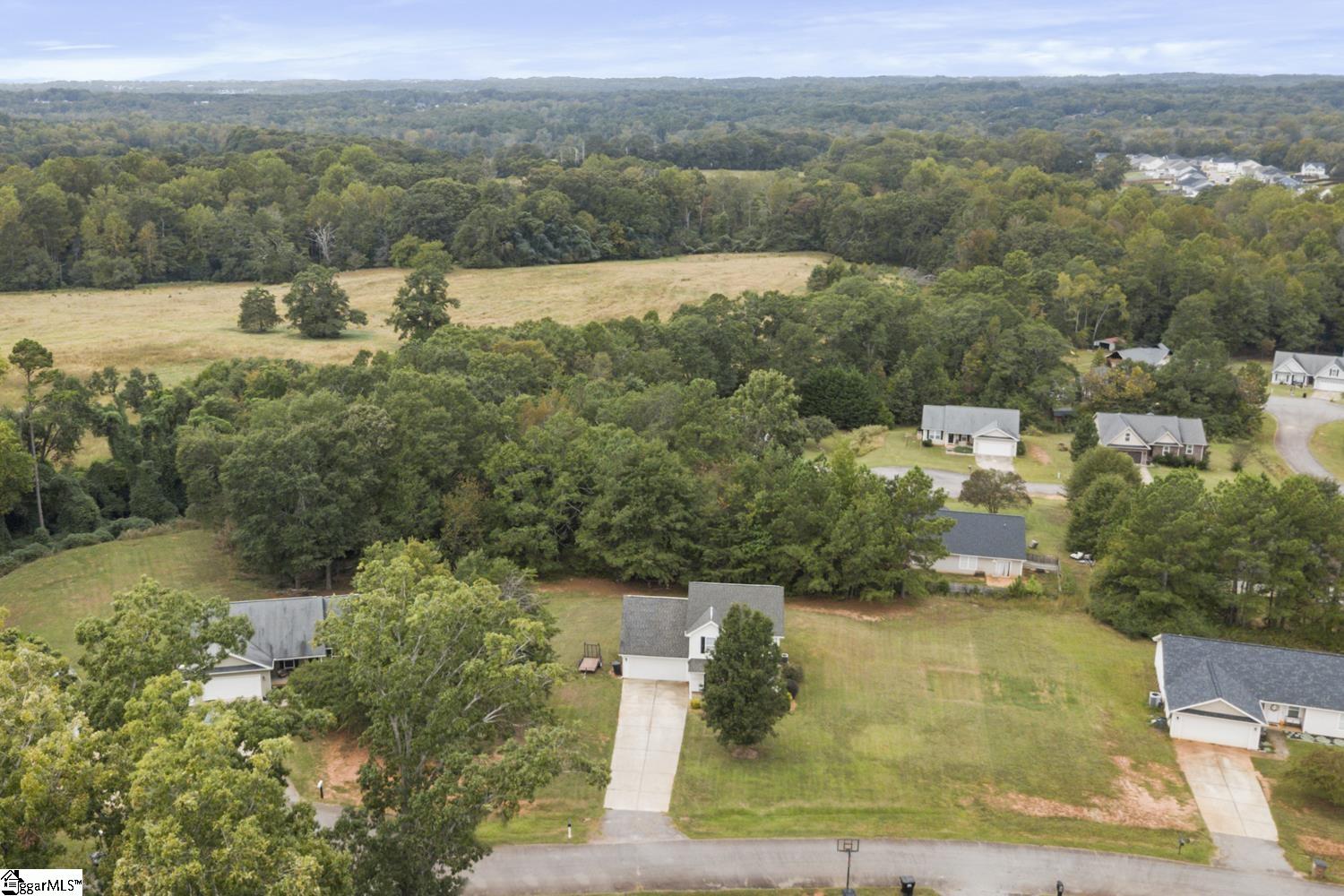 102 Lochenshire Place Belton, SC 29627