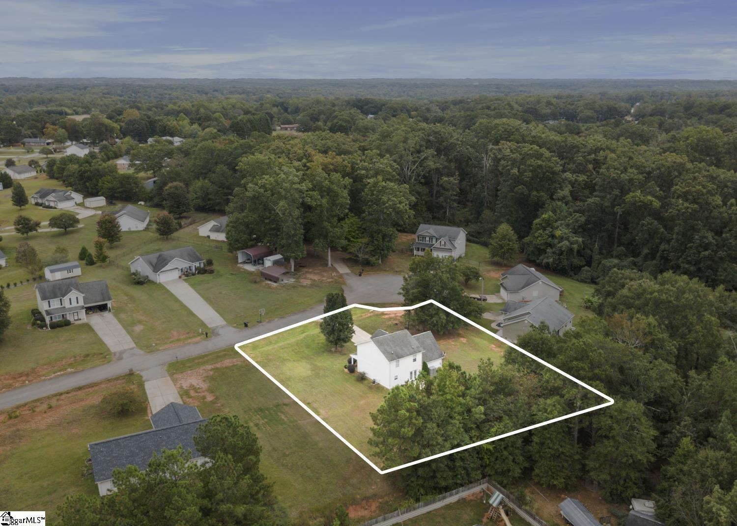102 Lochenshire Place Belton, SC 29627