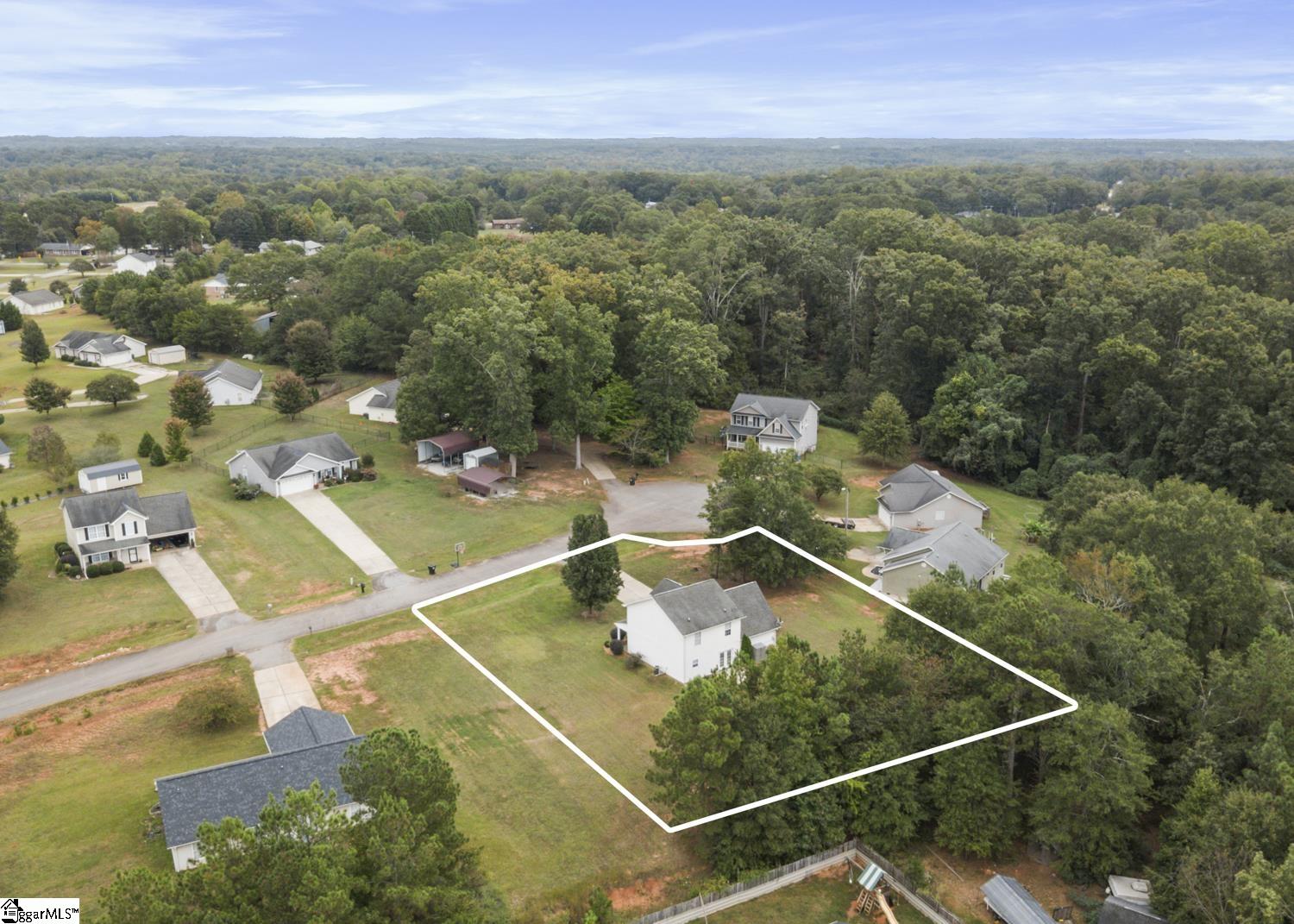 102 Lochenshire Place Belton, SC 29627